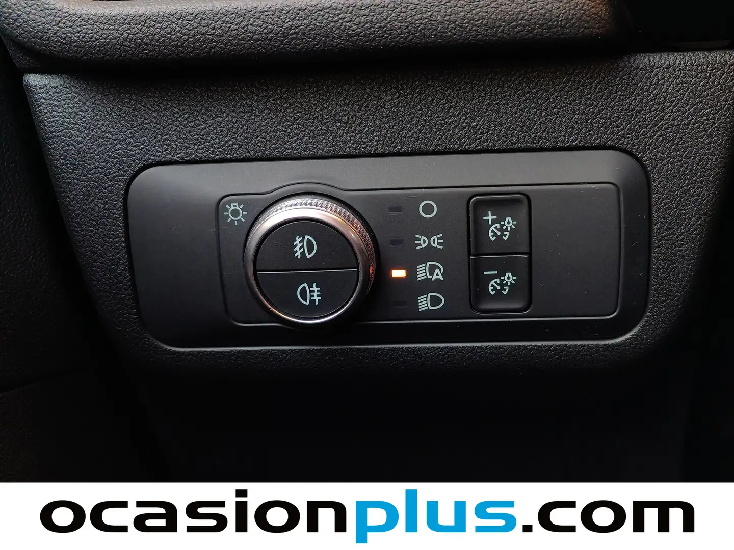 Foto Ford Kuga Ford Kuga 1.5 EcoBlue Titanium Auto (120 CV)