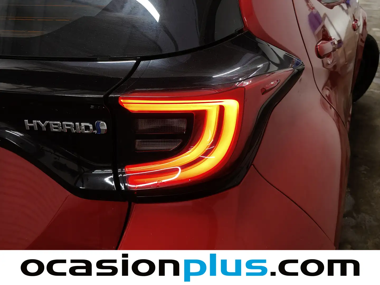 Foto Toyota Yaris Toyota Yaris 120H Business Plus (116 CV)