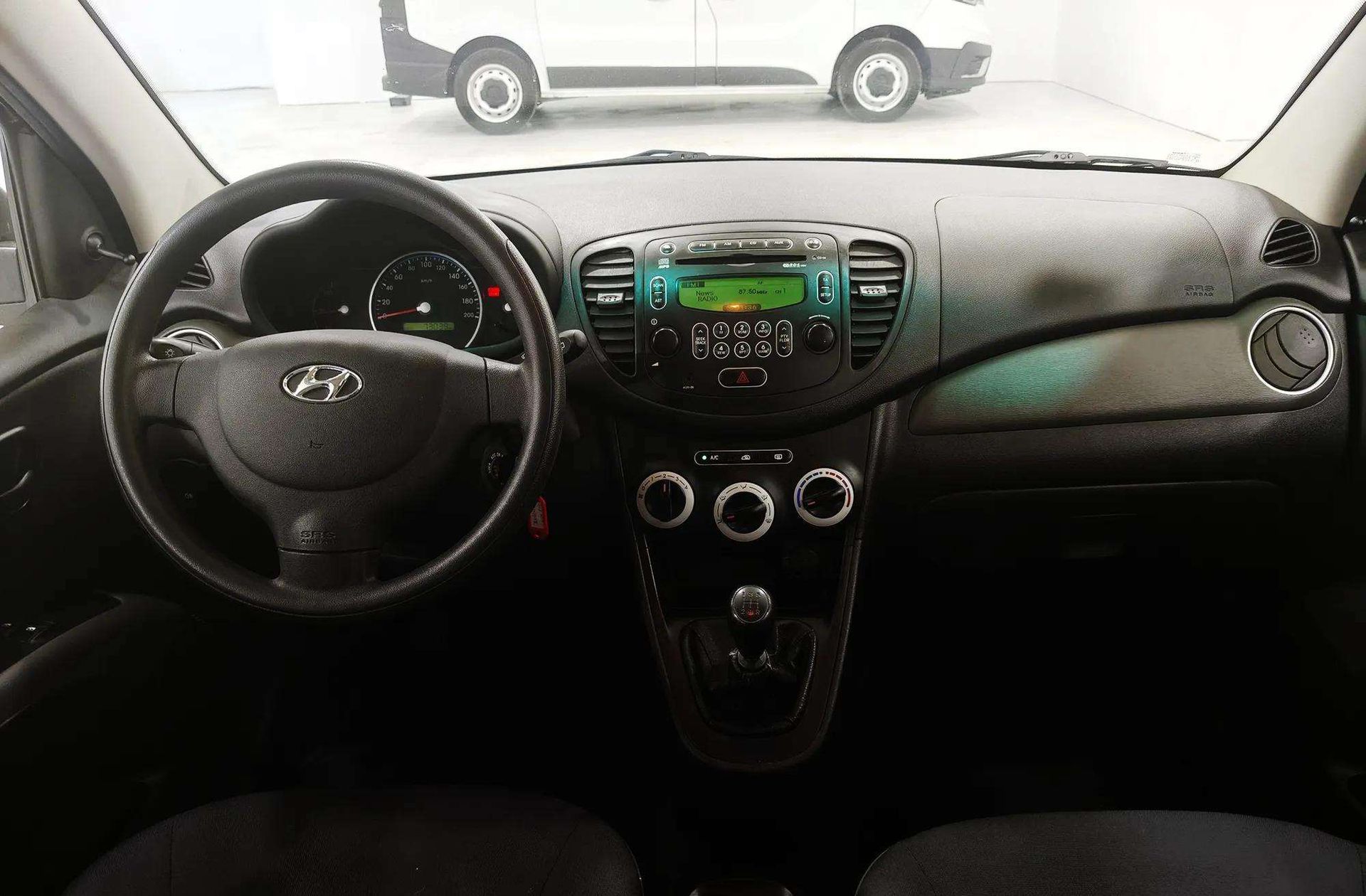 Hyundai i10 1.1 GL Classic AA - foto 6