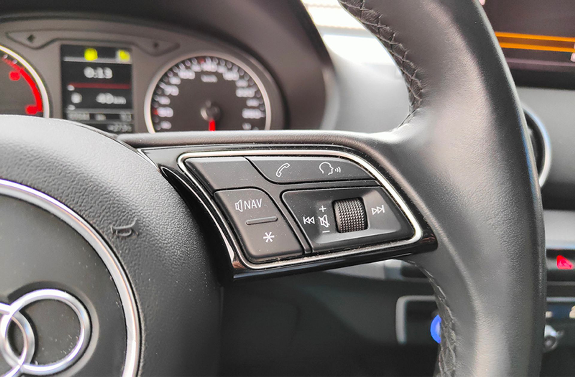 Audi Q2 Advanced 30 TDI - foto 27