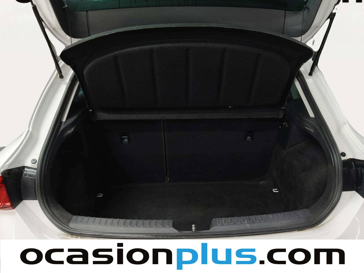 Fotos maletero Seat León Seat León 1.0 TSI S&S Style Go (110 CV)