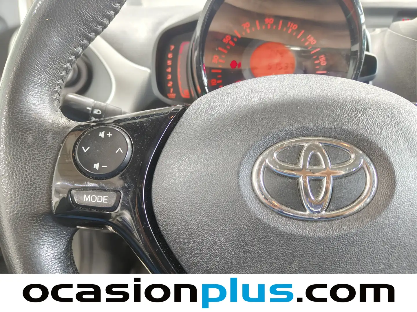 Foto Toyota Aygo Toyota Aygo 1.0 VVT-i x-play (69 CV)