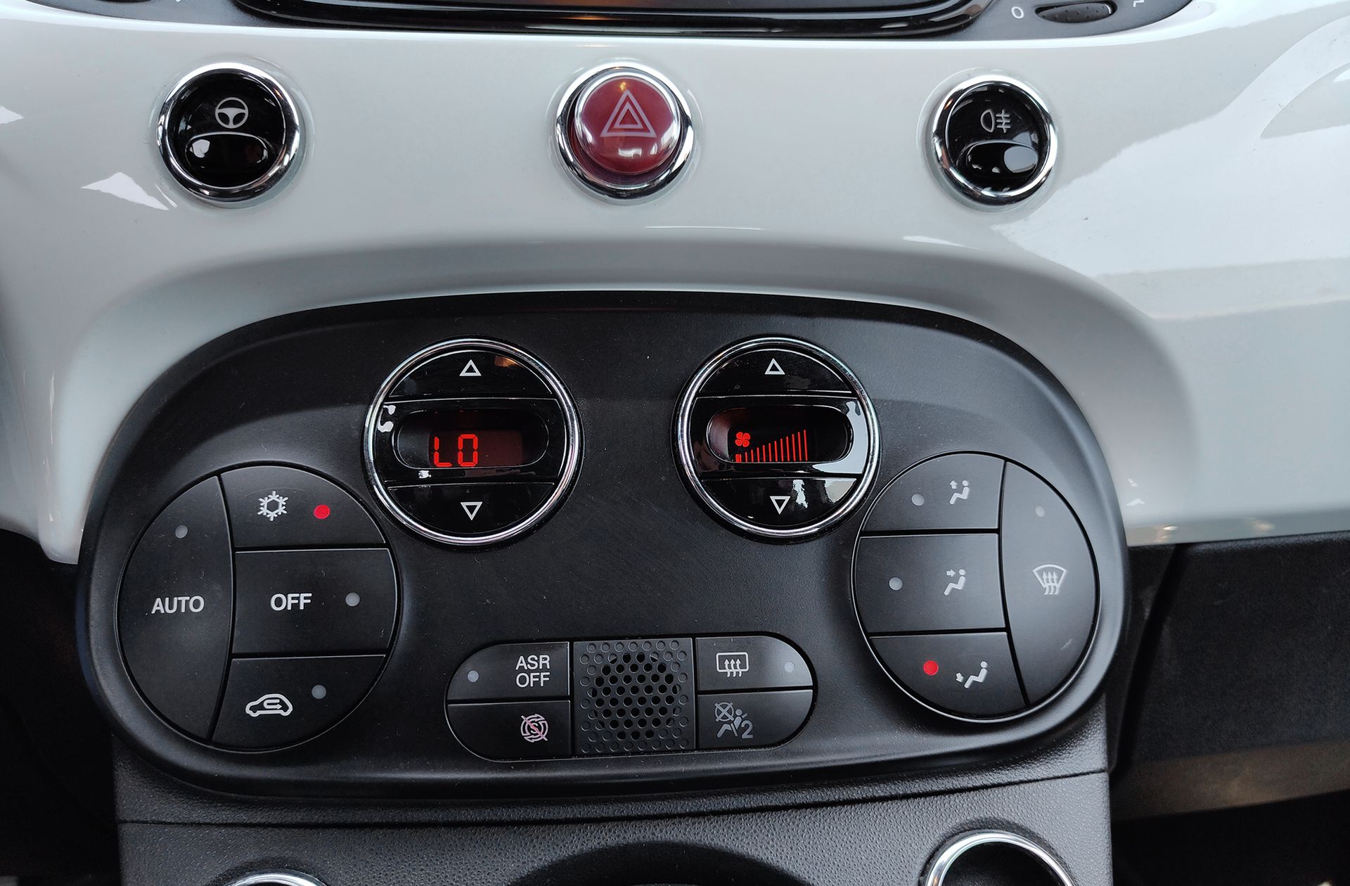 Fiat 500 1.0 Hybrid Club - foto 23