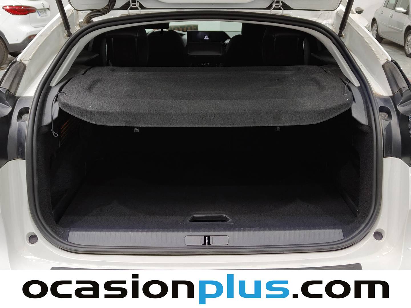 Fotos maletero Citroën C4 Citroën C4 PureTech 130 S&S Plus (131 CV)