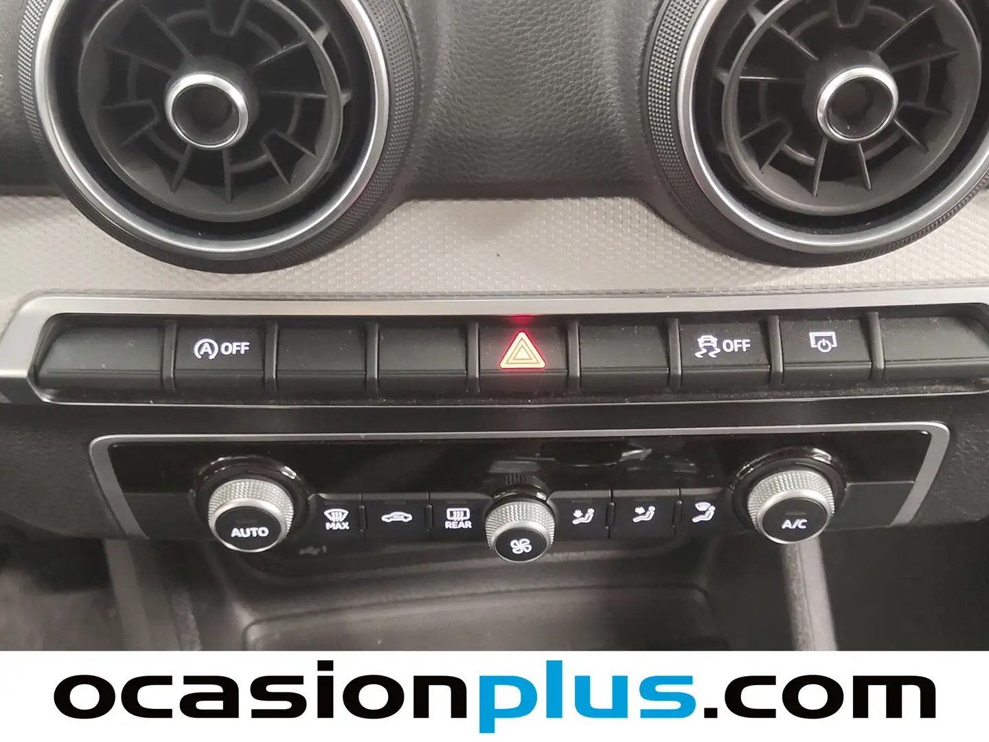 Foto Audi Q2 Audi Q2 Advanced 30 TDI (116 CV)