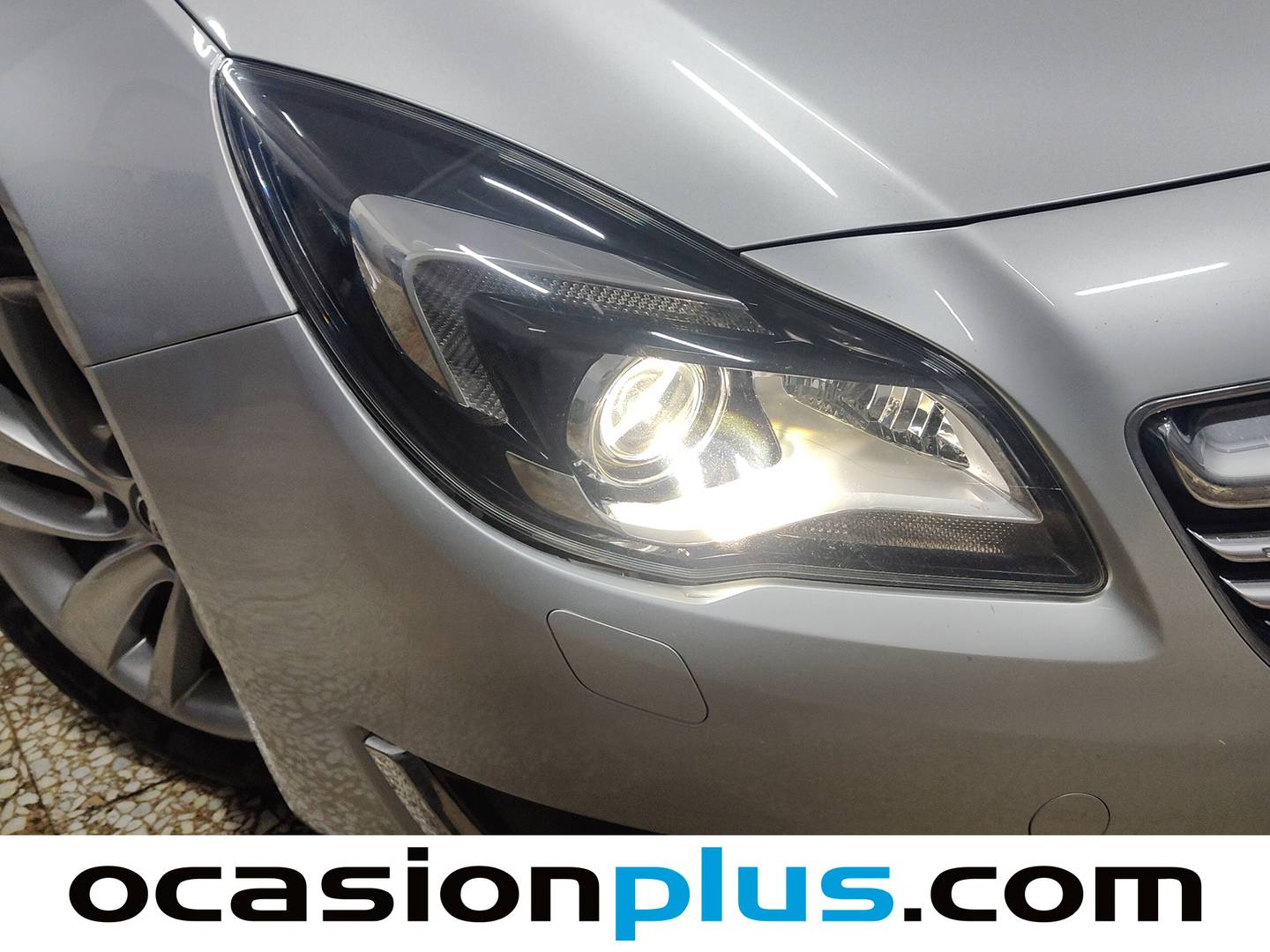 Extras y acabados del Opel Insignia OPEL Insignia 2.0 CDTI Biturbo Start & Stop Sportive (195 CV)