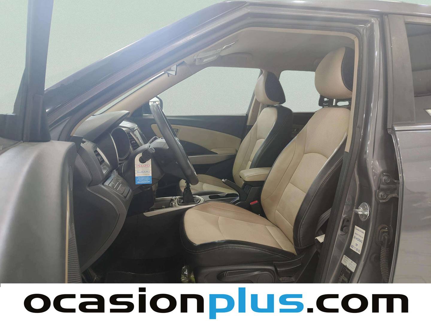 Foto asientos delanteros SsangYong Tivoli SsangYong Tivoli G16 GLP Premium 4x2 (128 CV)
