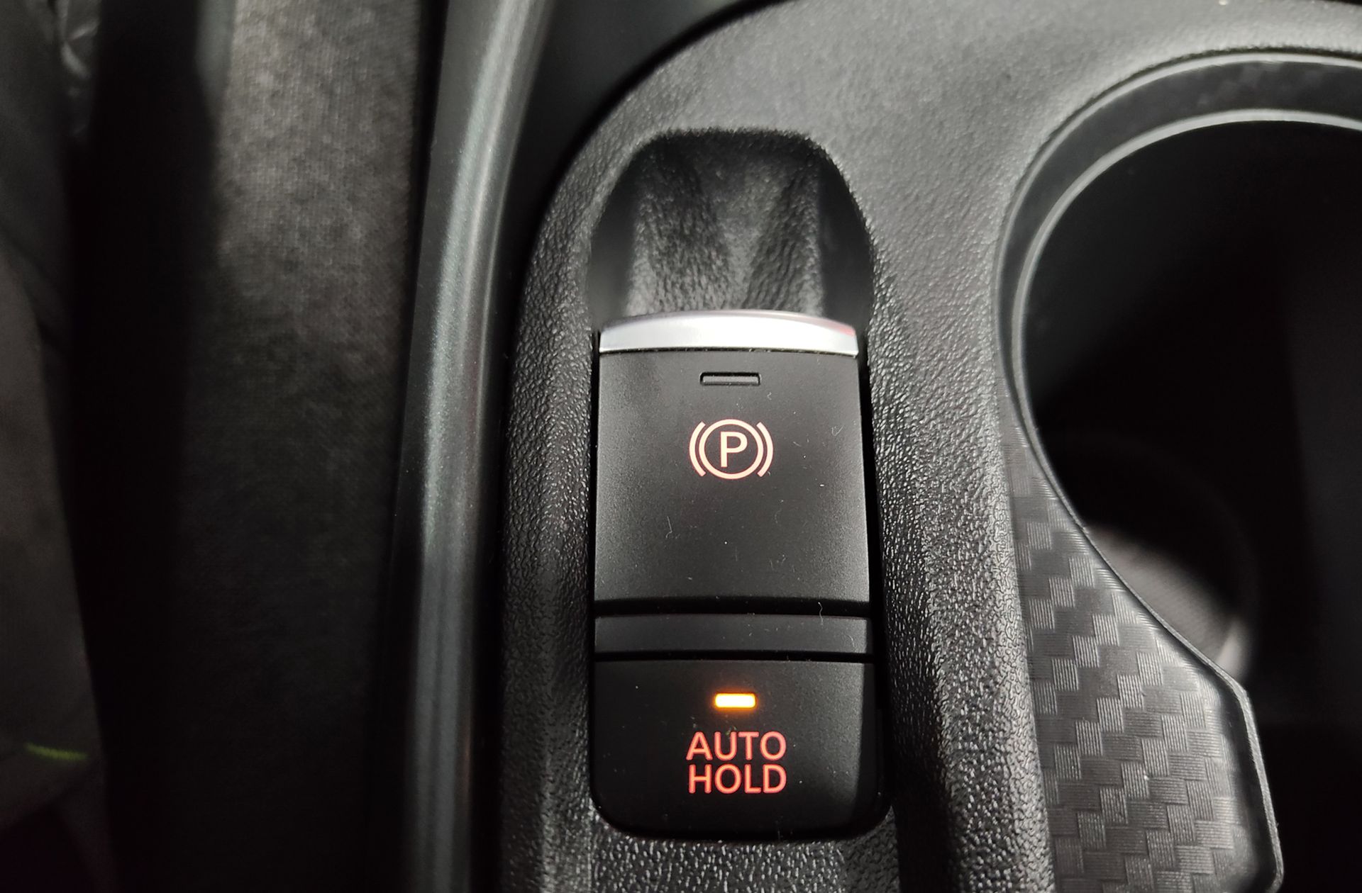 Nissan Juke DIG-T N-Connecta 4x2 DCT - foto 32