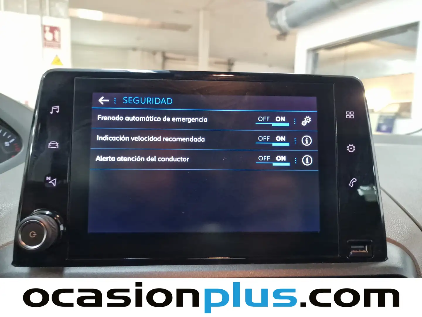 Foto Peugeot Rifter Peugeot Rifter BlueHDi 100 Active Standard Nav+ (100 CV)