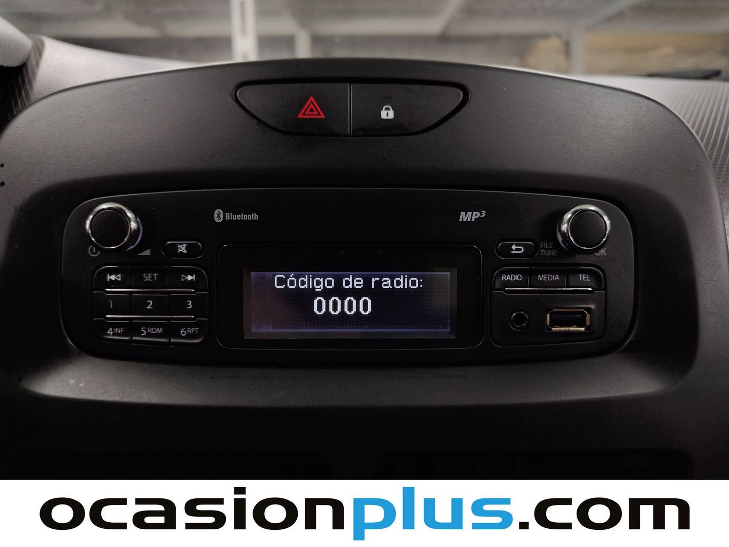 Extras y acabados del Renault Clio Renault Clio Business dCi (75 CV)
