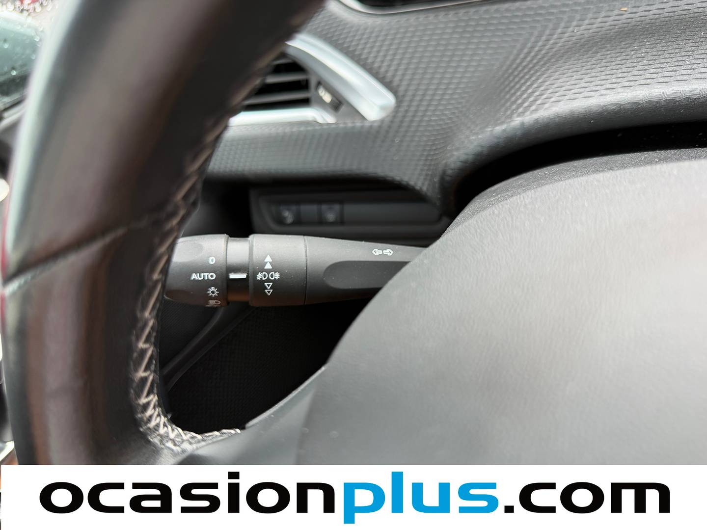 Peugeot 2008 Peugeot 2008 BlueHDi 100 Allure (100 CV) manual