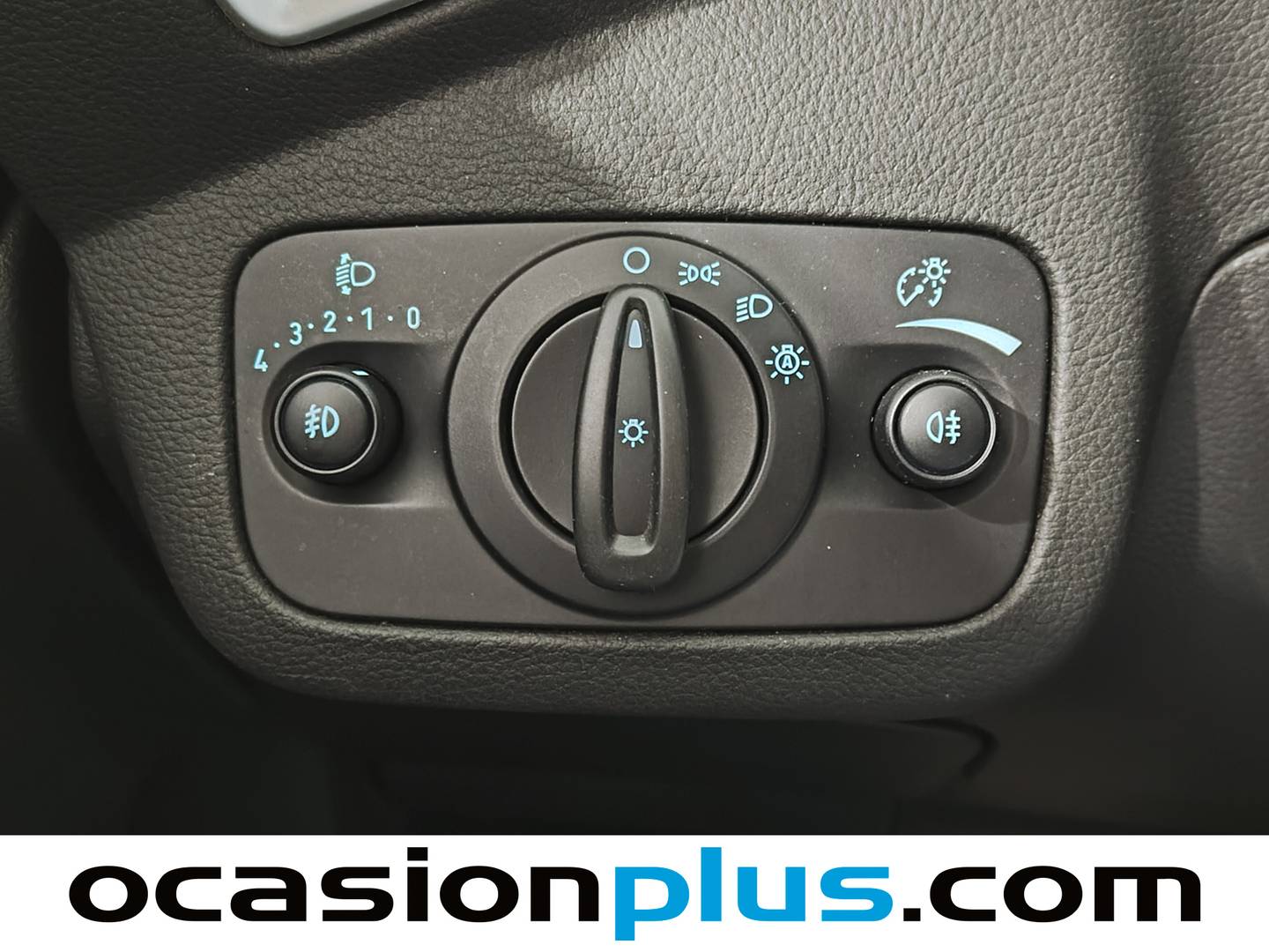 Foto Ford Kuga Ford Kuga 1.5 TDCI S&S Business 4x2 (120 CV)