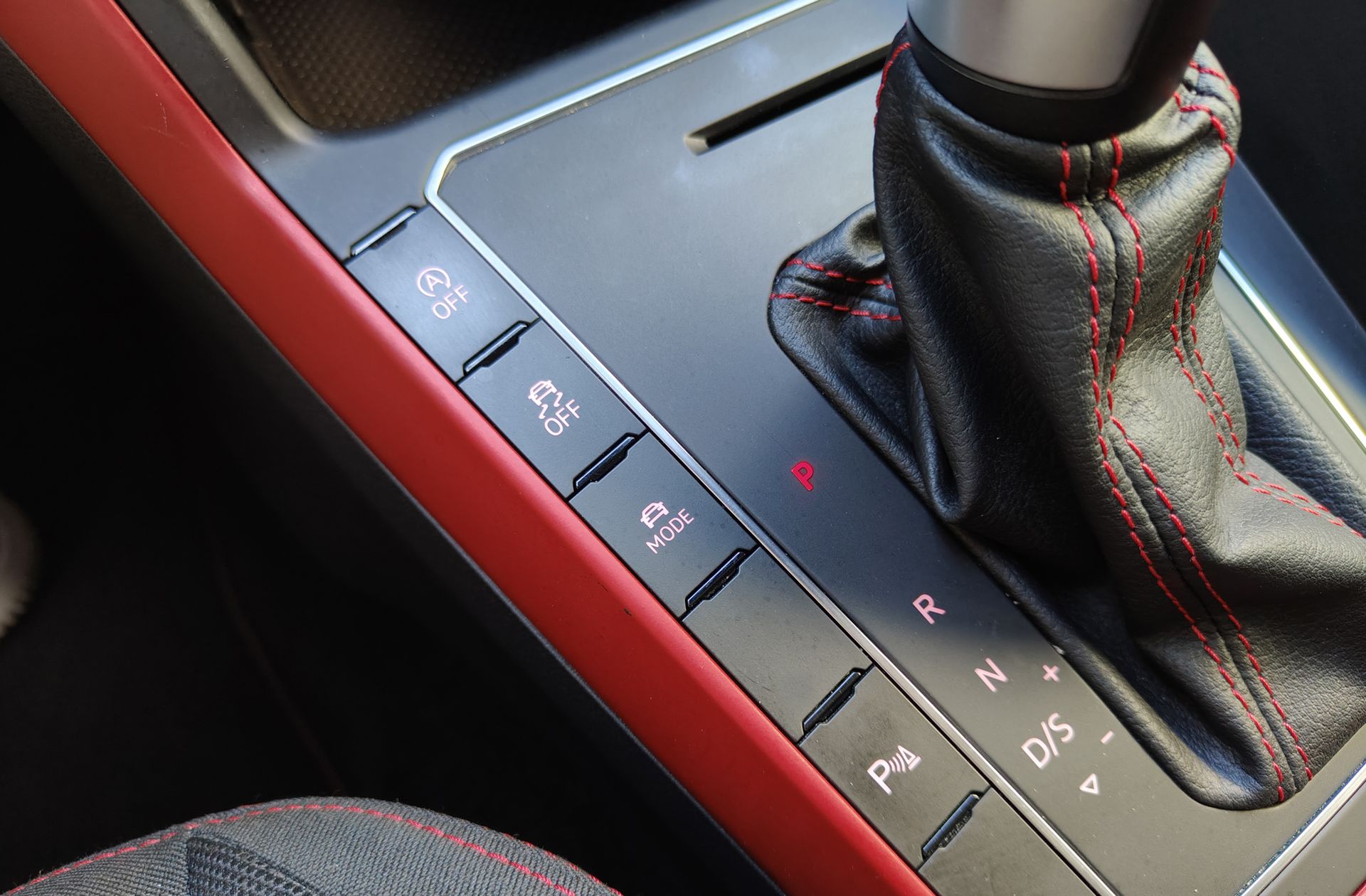 Volkswagen Polo GTI 2.0 TSI DSG - foto 10