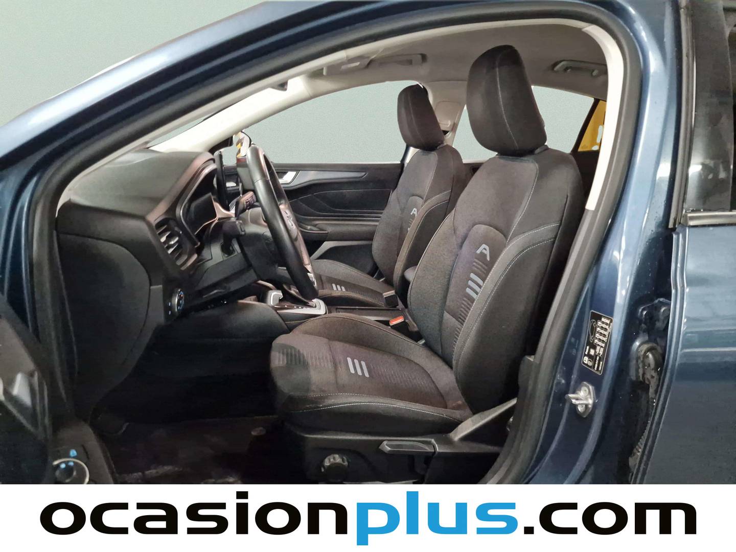 Foto asientos delanteros Ford Focus Ford Focus 1.0 Ecoboost MHEV Active Auto (155 CV)