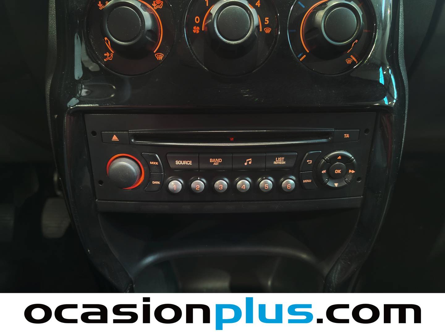 Equipamiento del Citroën C3 Citroën C3 VTi Tonic  (68 CV)