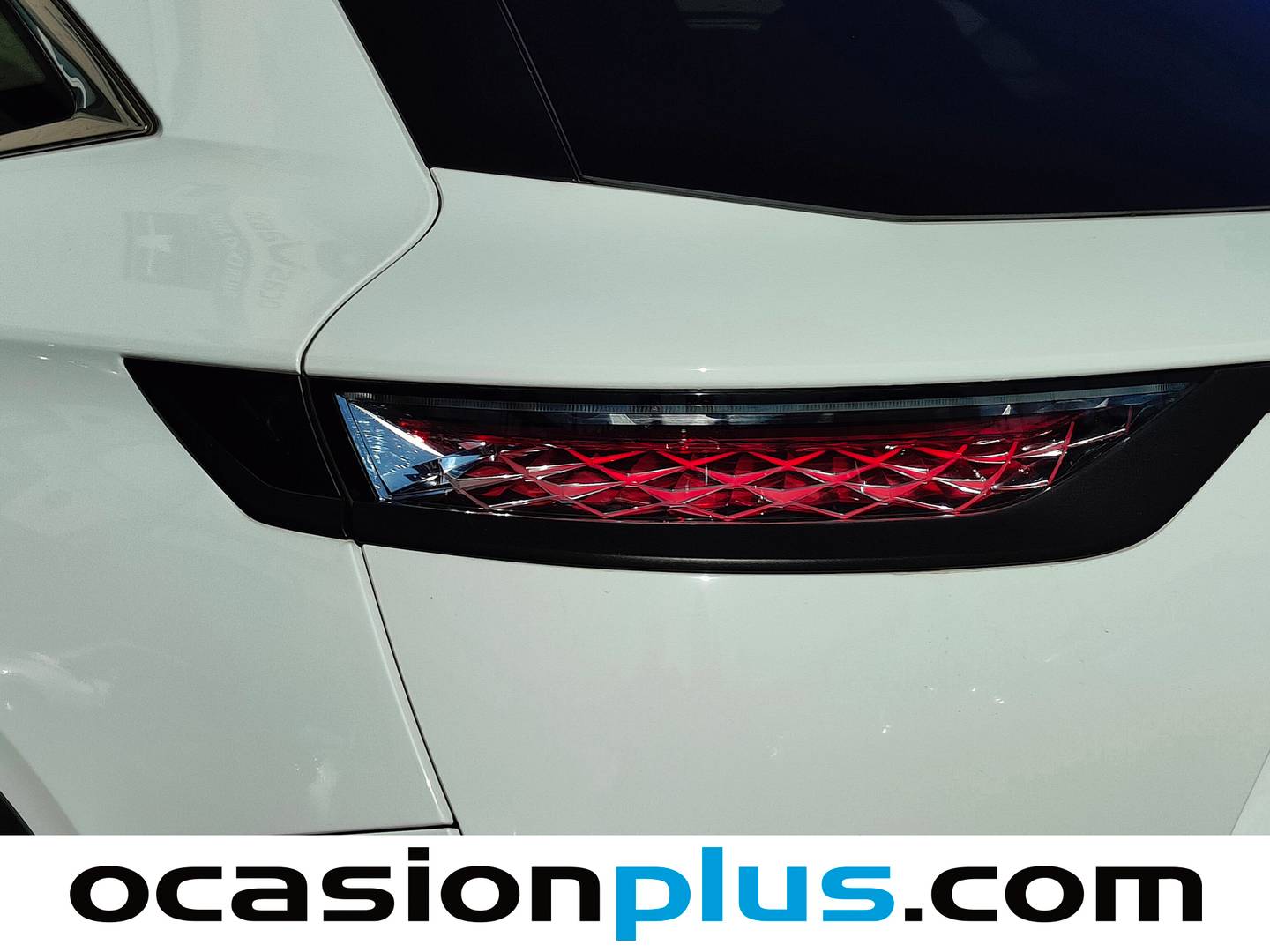 Foto DS DS 7 Crossback DS DS7 Crossback PureTech 180 Performance Line+ Auto (180 CV)