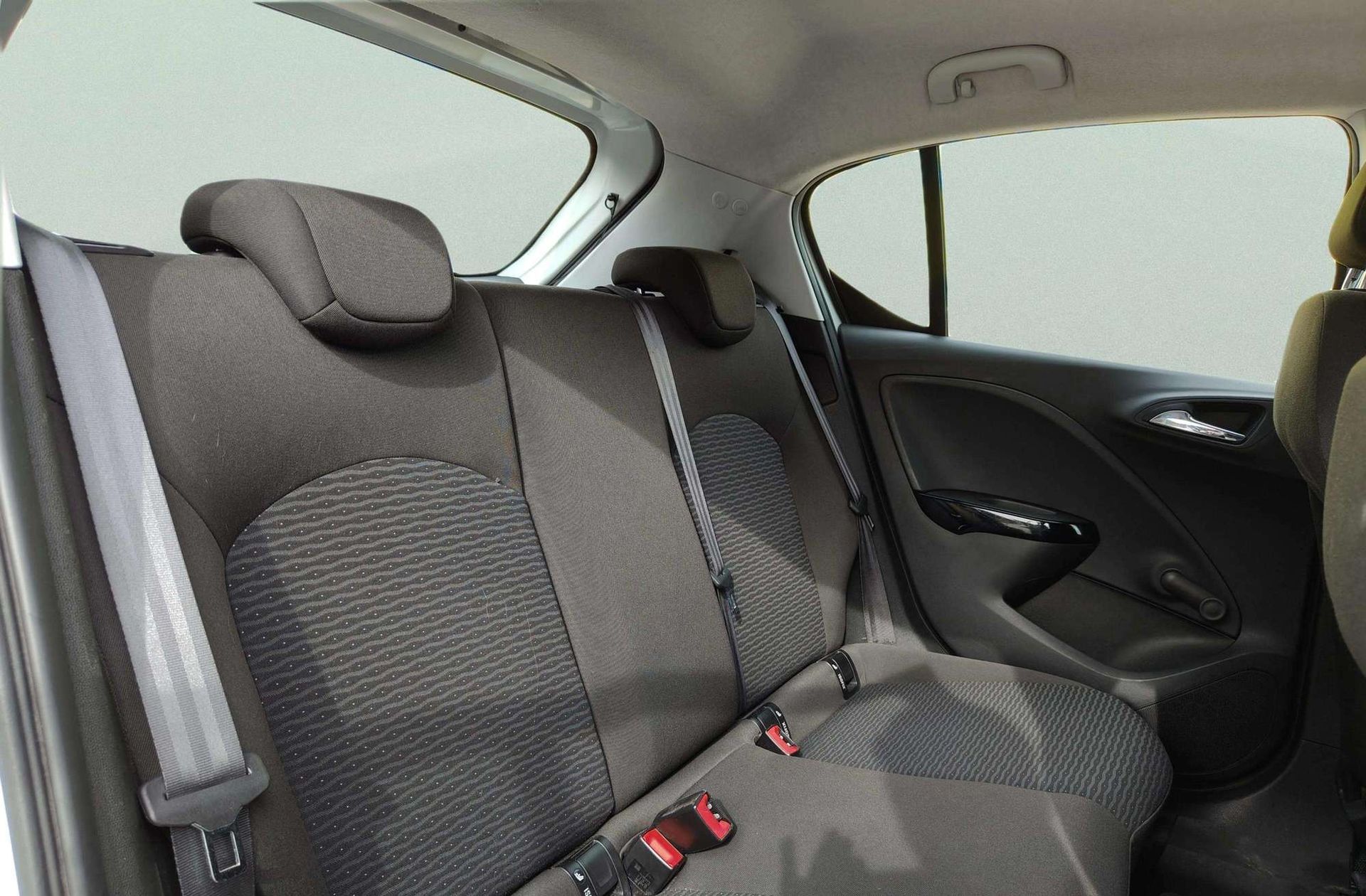 Opel Corsa 1.4 Selective - foto 18