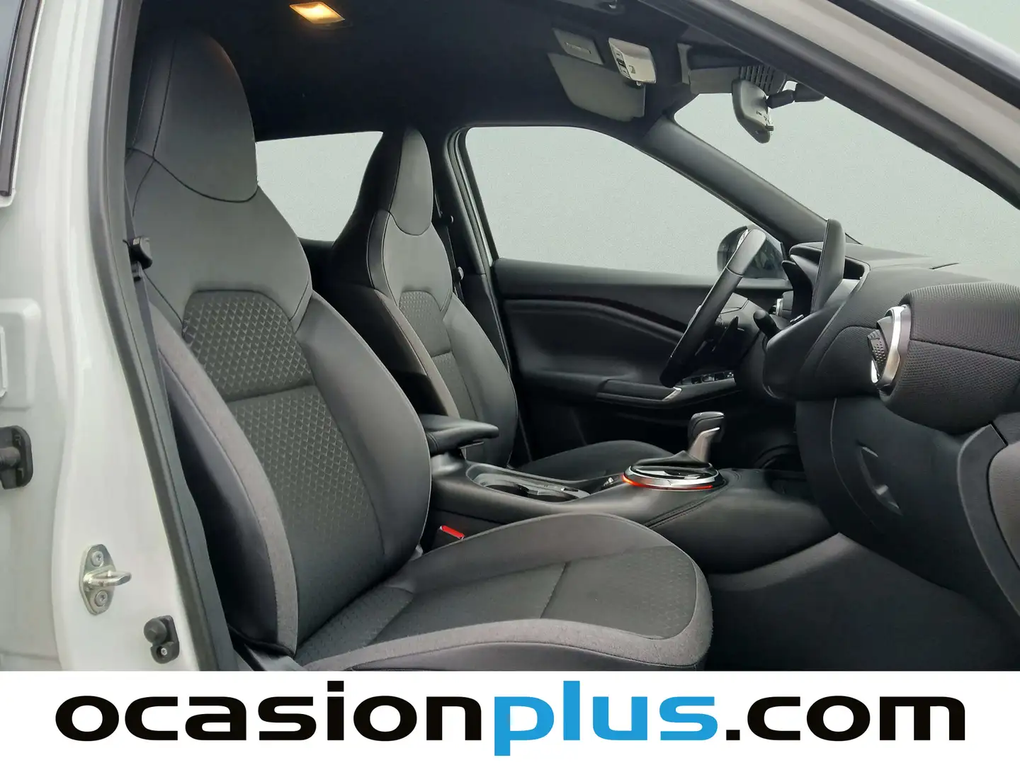 Foto Nissan JUKE Nissan Juke DIG-T N-Connecta 4x2 DCT (114 CV)