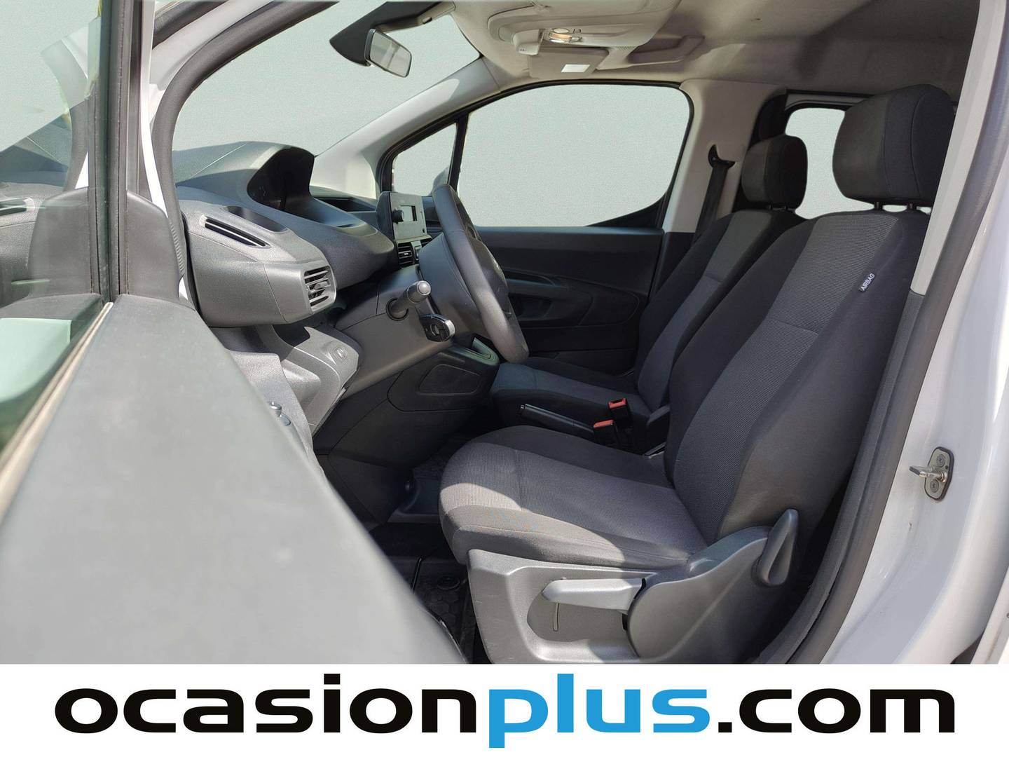 Foto asientos delanteros Peugeot Rifter Peugeot Rifter Active Pack Business Standard BlueHDi (100 CV)