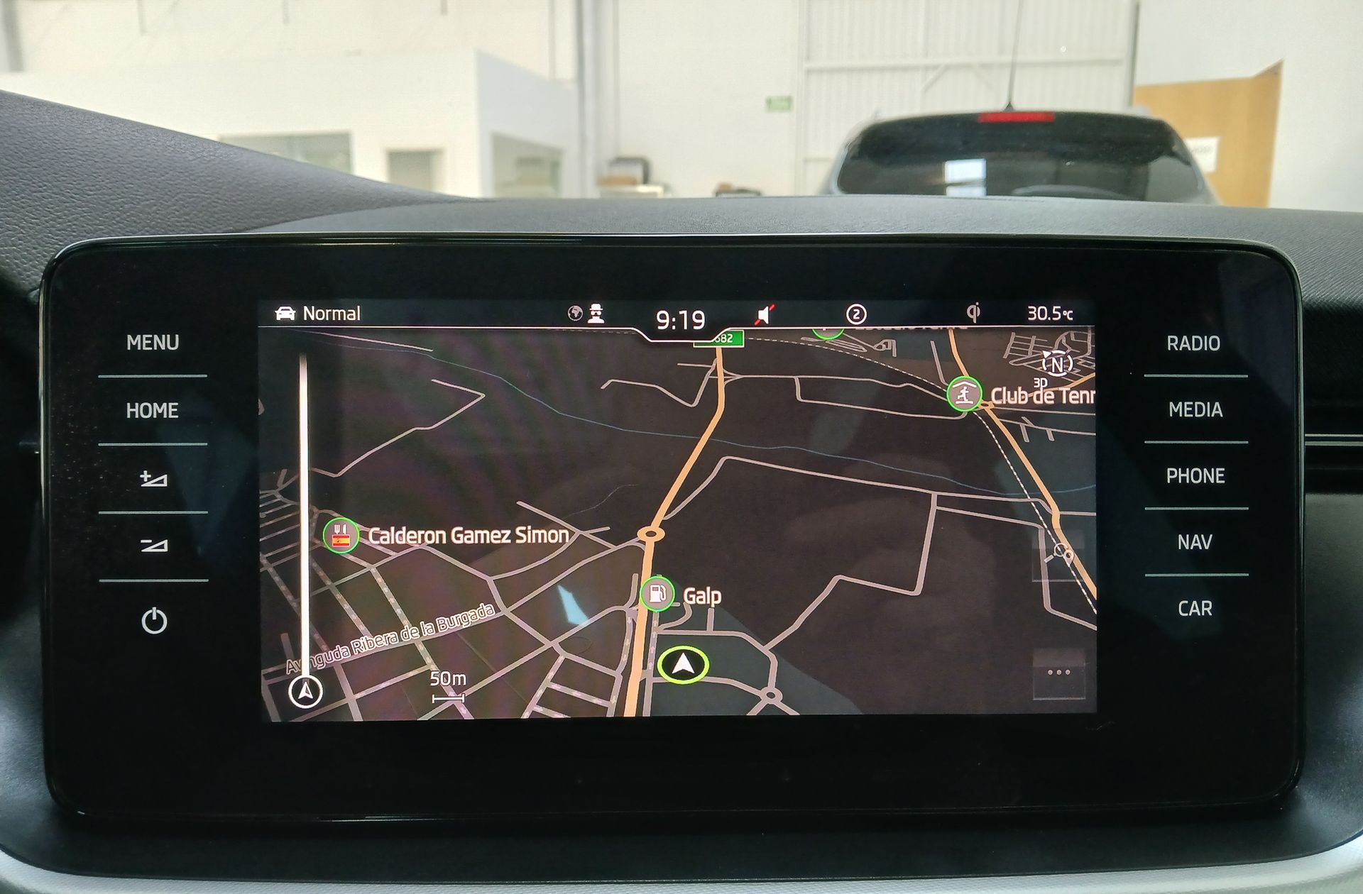 Škoda Kamiq 1.0 TSI Sport - foto 8