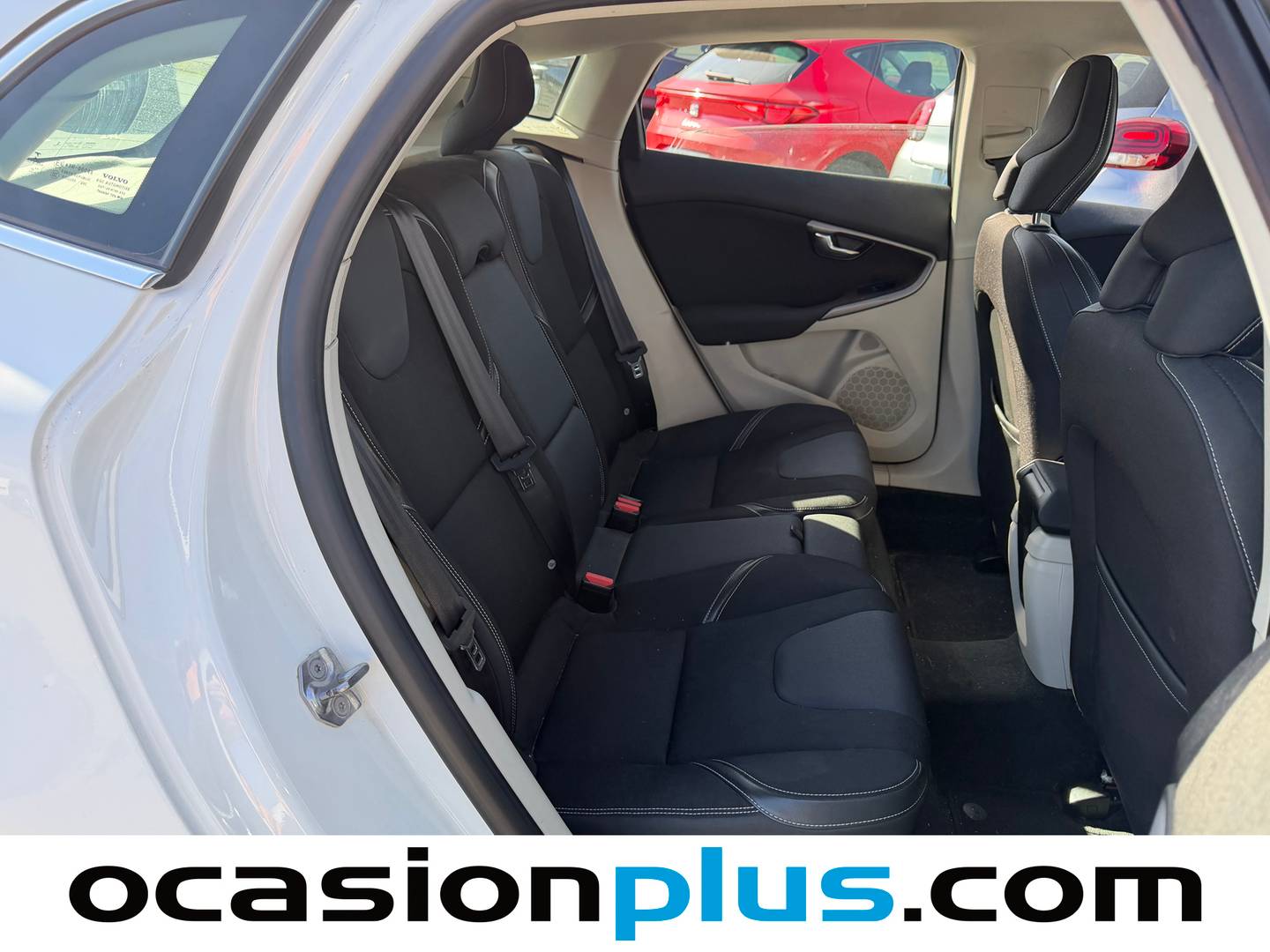 Foto Volvo V40 Volvo V40 D3 Momentum Auto (150 CV)