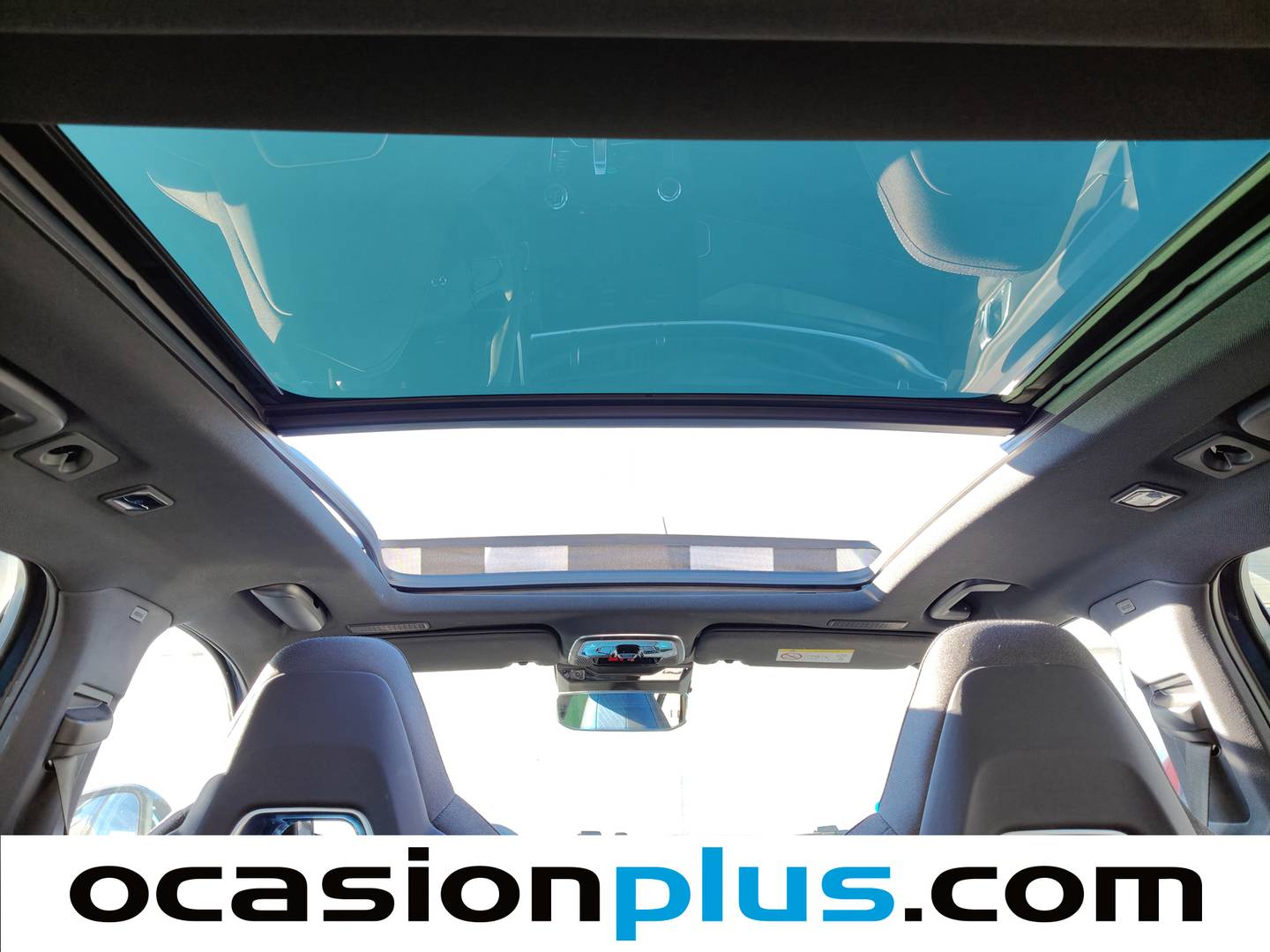 Extras y acabados del Lynk & Co 01 Lynk & Co 01 1.5 PHEV (261 CV)