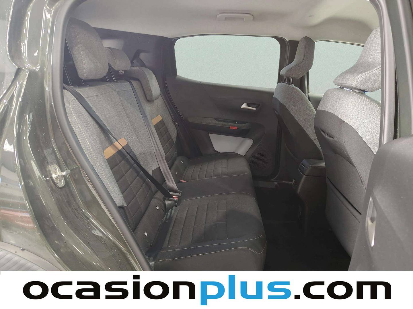 Citroën C3 Aircross Citroën C3 Aircross Hybrid 145 Plus e-DCS6 (145 CV) km 0