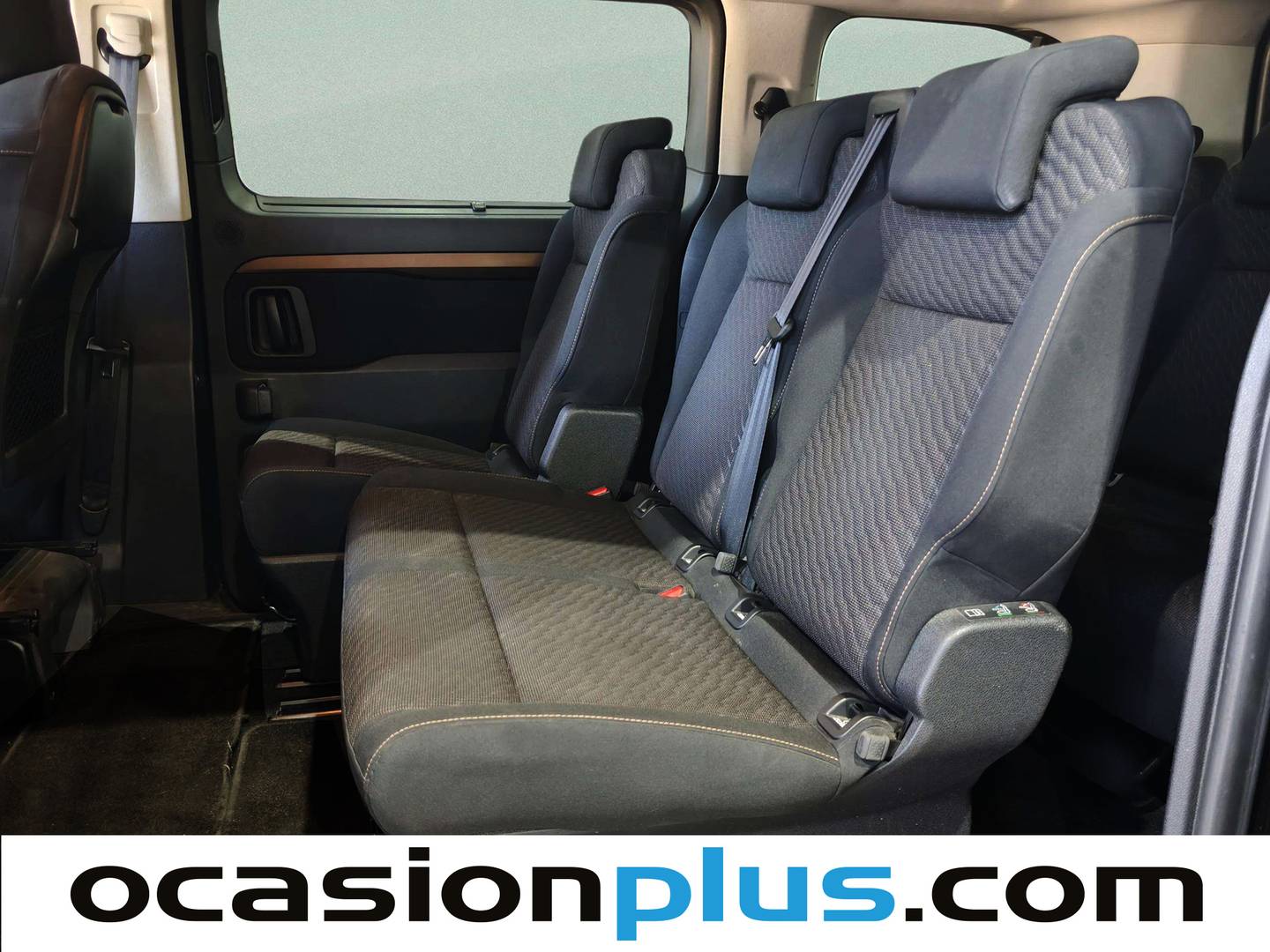 Foto asientos traseros Toyota Proace Verso Toyota Proace Verso Combi 2.0D Family Advance LARGO (L2) (150 CV)8 Plazas