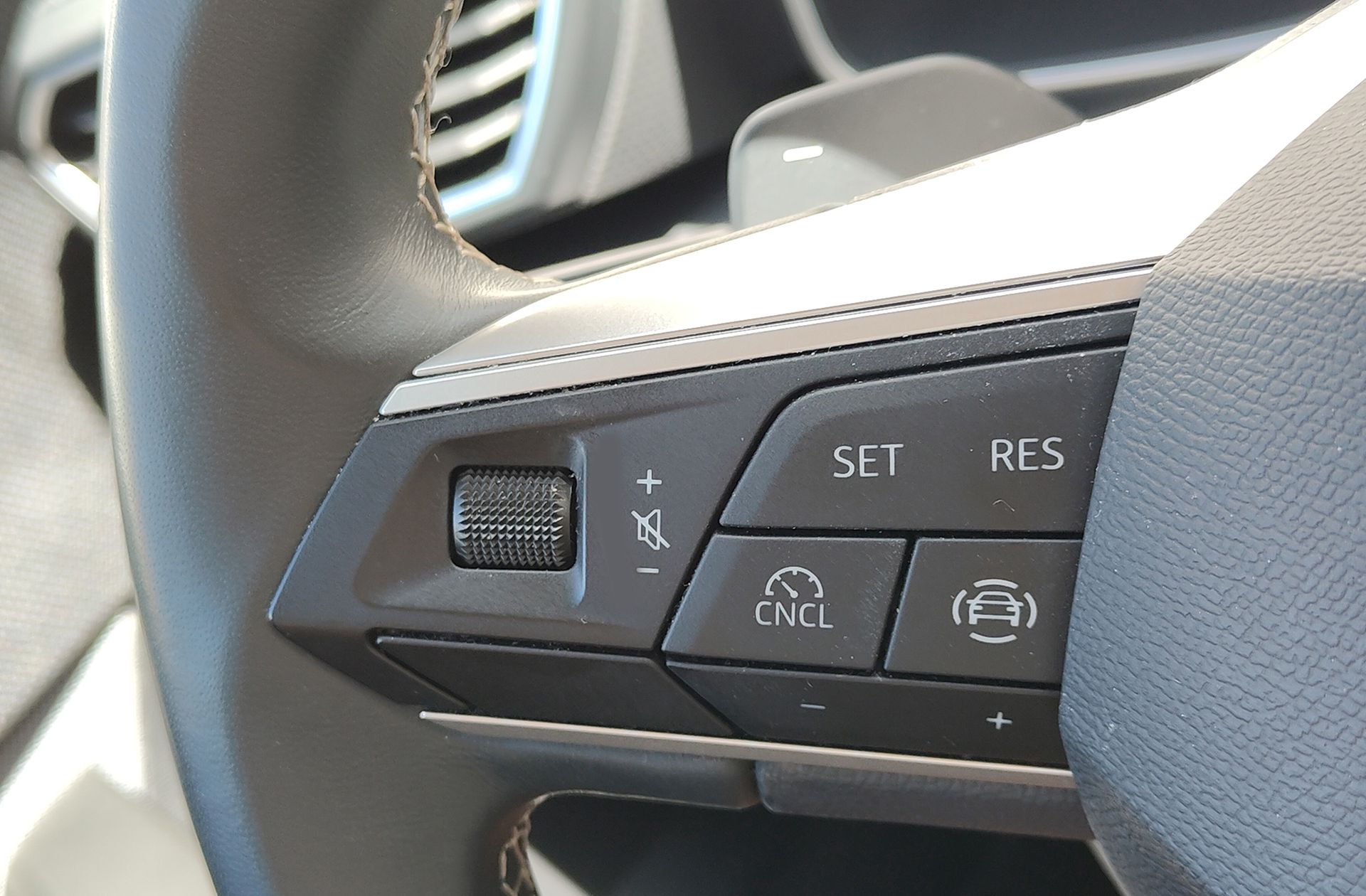 SEAT León 1.5 eTSI Style XL DSG - foto 21