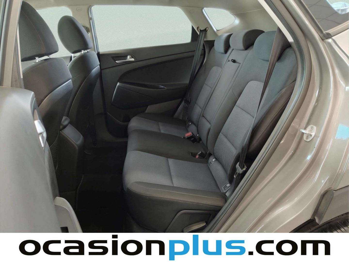 Foto asientos traseros Hyundai Tucson Hyundai Tucson 1.6 GDI BlueDrive Essence 4x2 (132 CV)