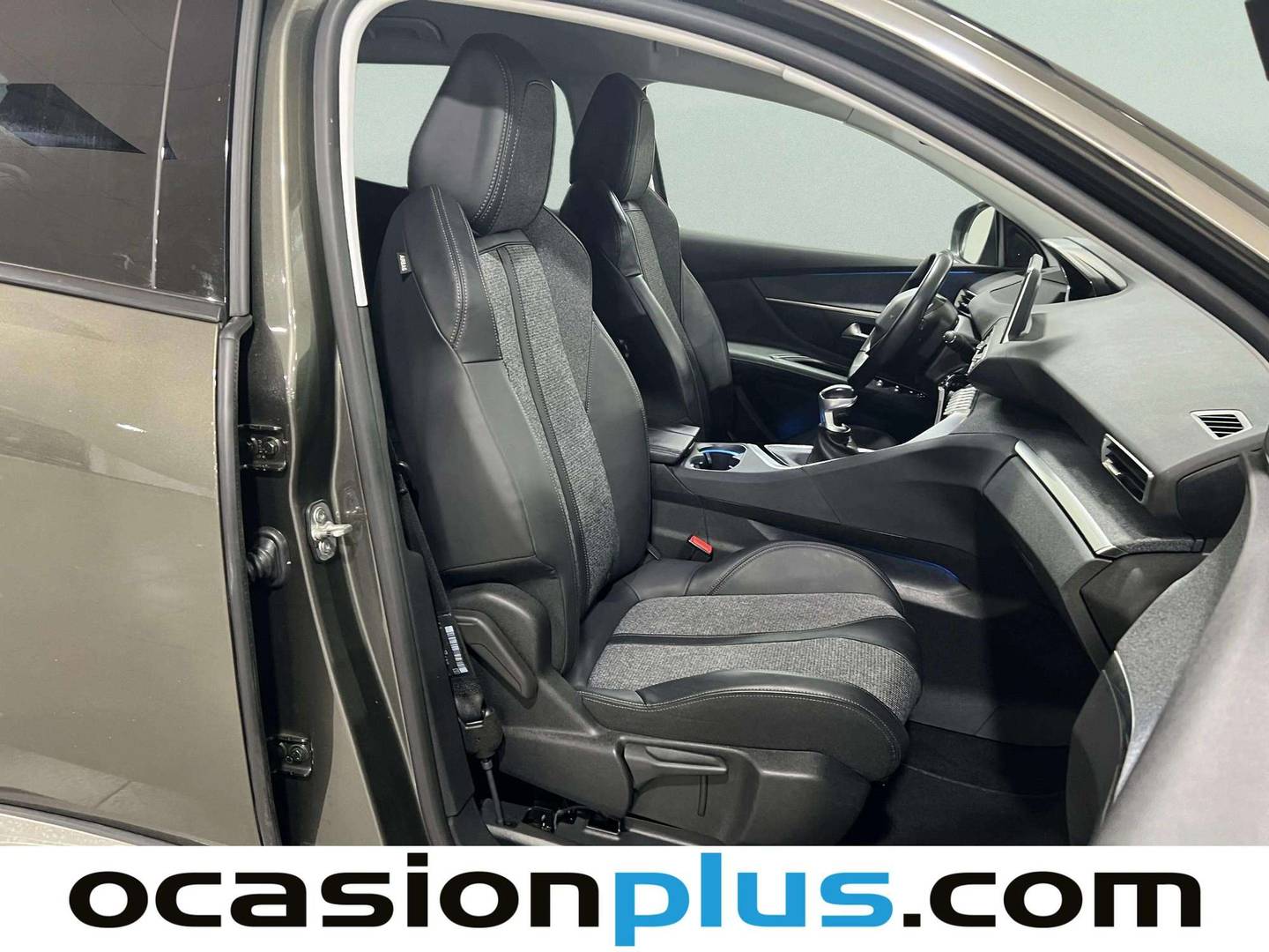 Foto Peugeot 3008 Peugeot 3008 PureTech 130 Allure (130 CV)