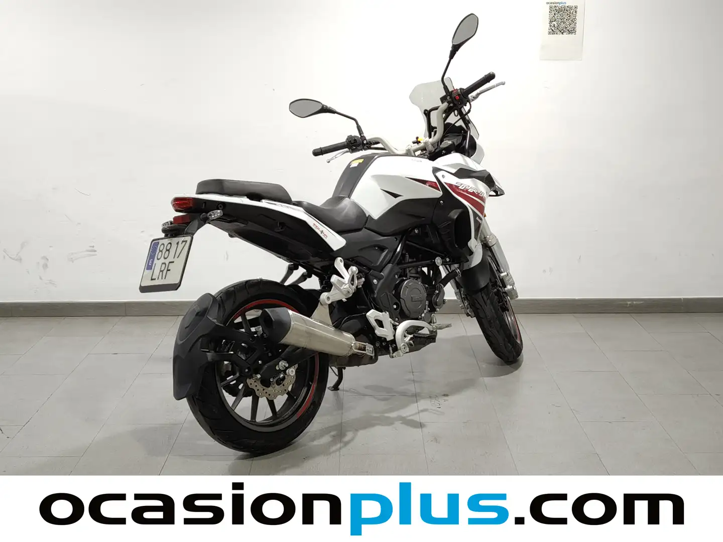 Foto Benelli TRK 251 Benelli TRK 251 (26 CV)