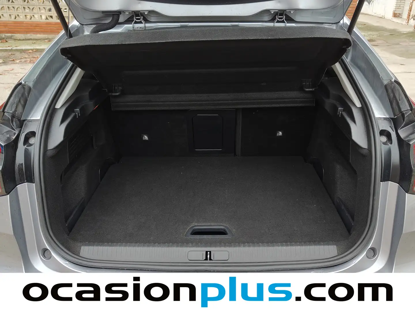 Foto Citroën C4 Citroen C4 PureTech 130 S&S Shine  (130 CV)