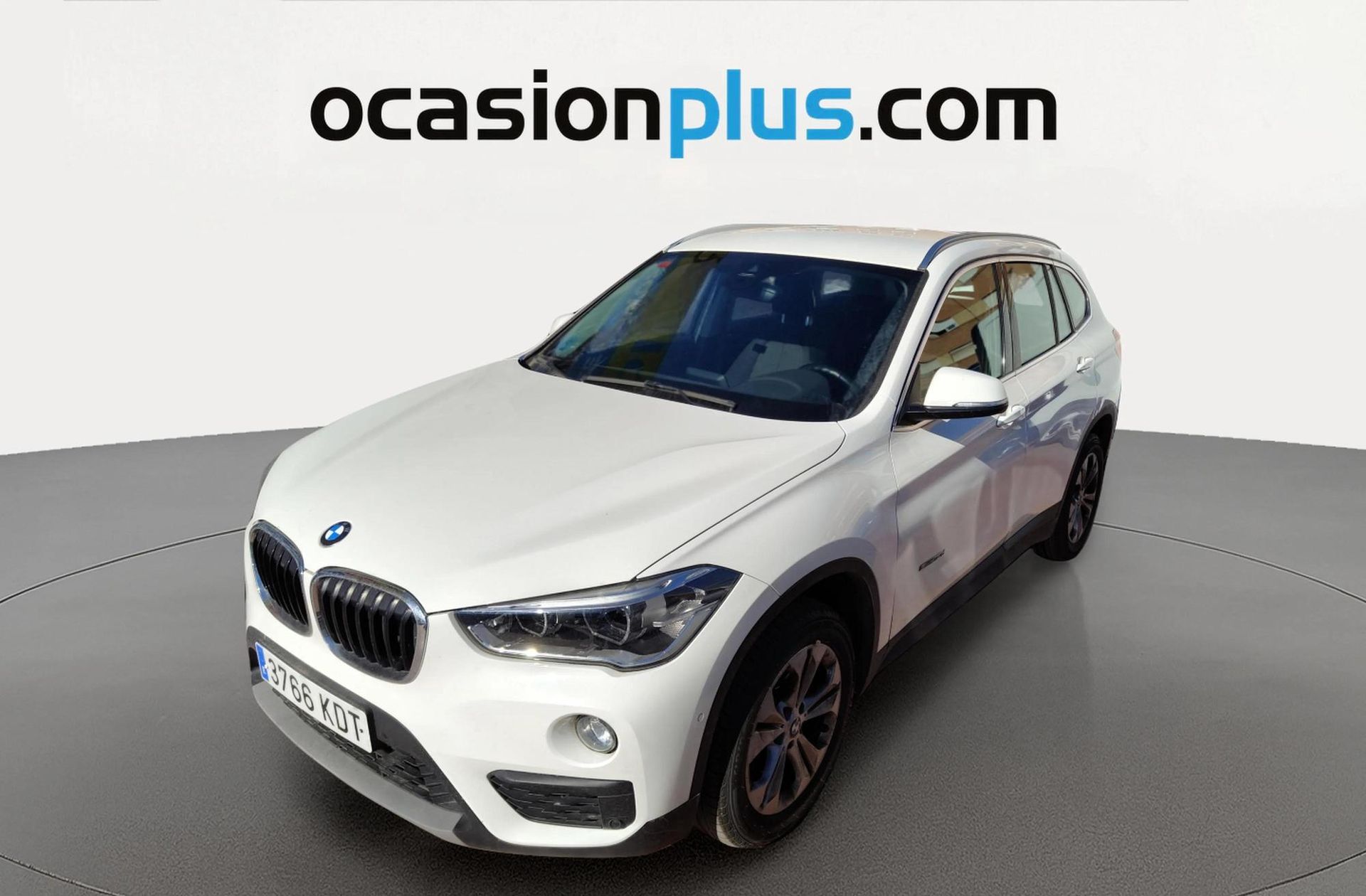 BMW X1 sDrive18d Business - foto 1
