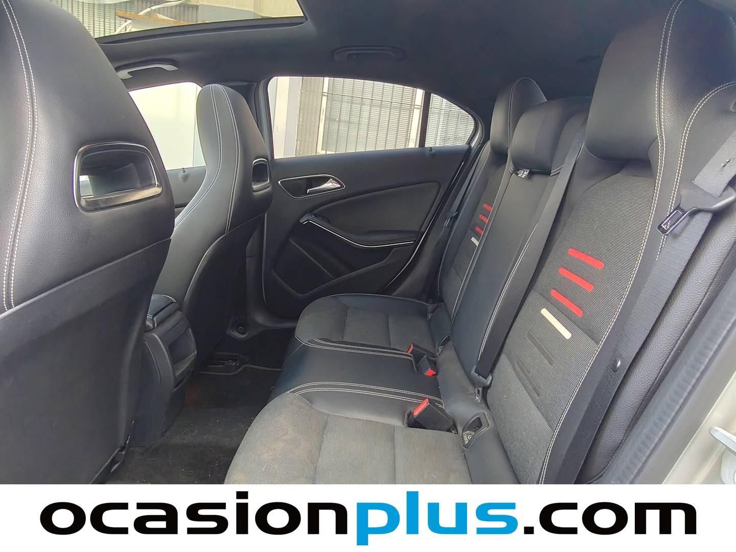 Foto asientos traseros Mercedes Clase A Mercedes Clase A 200 d (136 CV) Pack AMG
