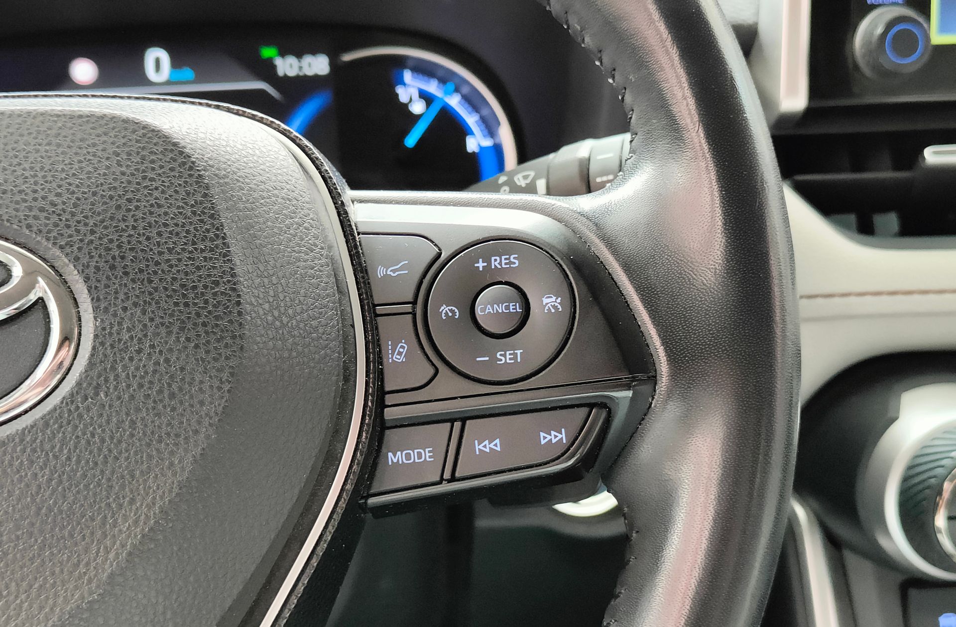 Toyota RAV4 2.5l Hybrid Luxury - foto 29