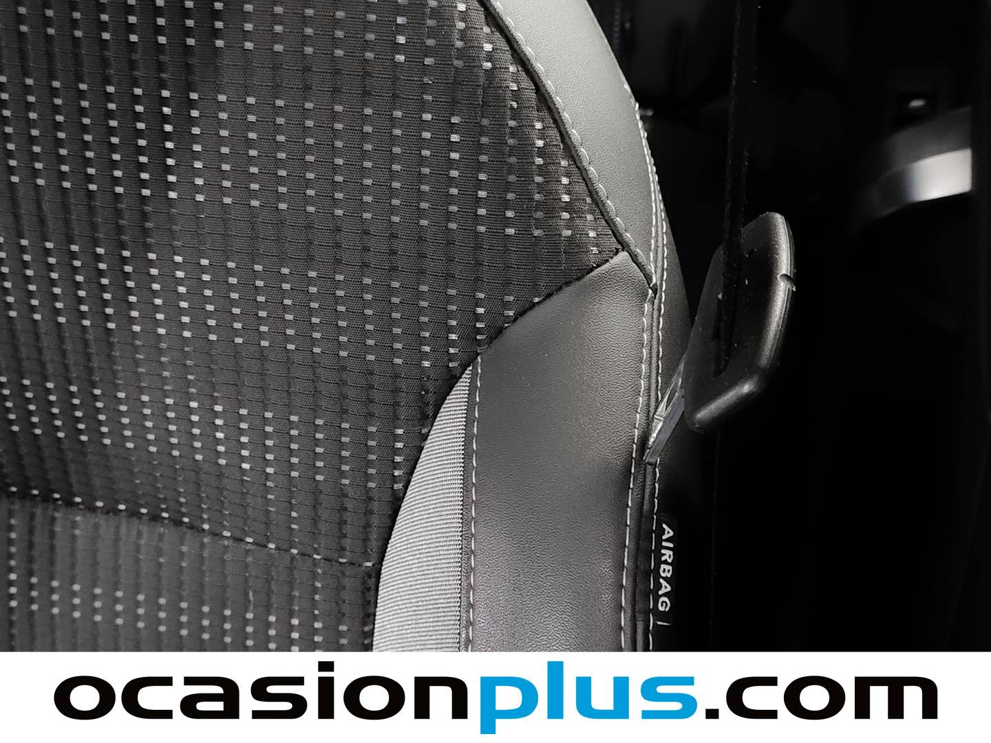 Extras y acabados del Peugeot 2008 Peugeot 2008 PureTech 110 S&S Allure EAT6 (110 CV)