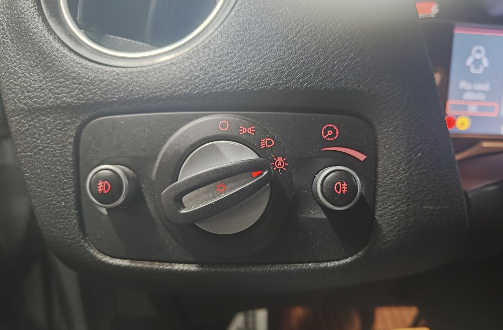 Ford Mondeo 2.0 TDCi Titanium PowerShift - foto 21