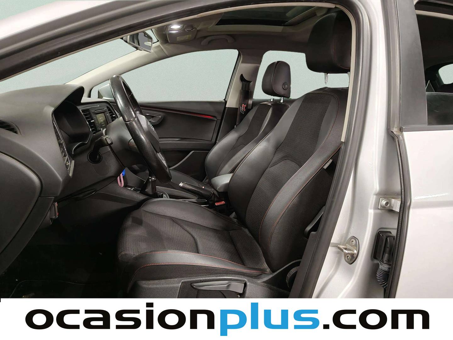 Foto asientos delanteros Seat León Seat León 1.4 TSI S&S FR (125 CV)
