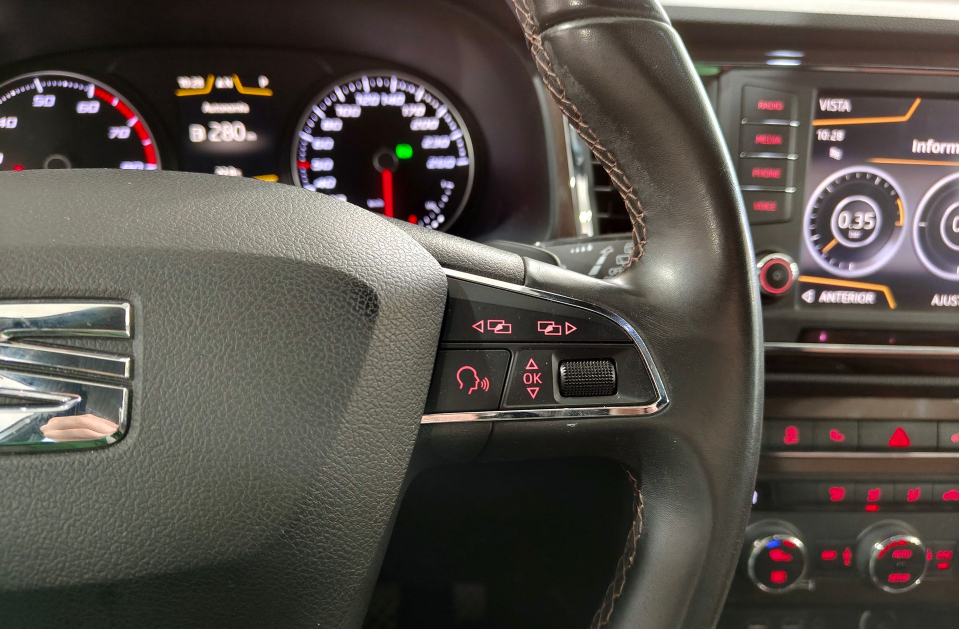 SEAT Ateca 1.4 EcoTSI Xcellence DSG - foto 31