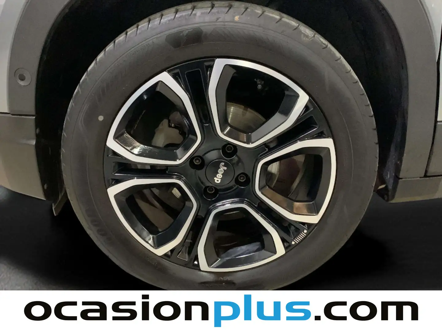 Foto Jeep Avenger Jeep Avenger 1.2 G Summit (100 CV)