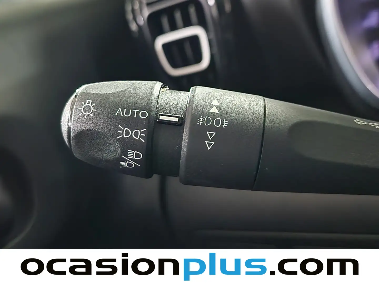 Foto Citroën C3 Aircross Citroen C3 Aircross PureTech 130 Shine Pack EAT6 (131 CV)