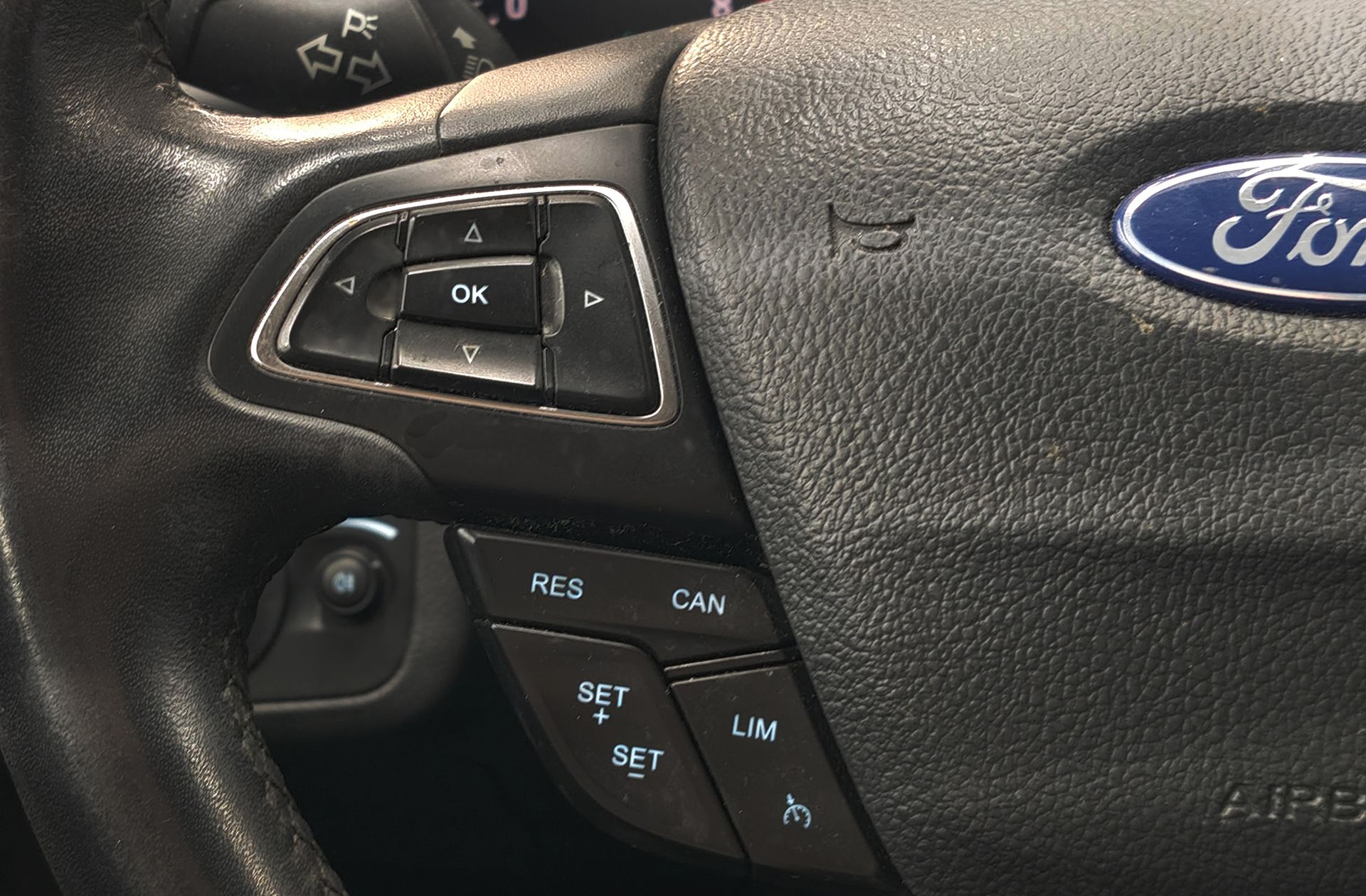 Ford Kuga 1.5 EcoBoost Trend+ 4x2 - foto 23