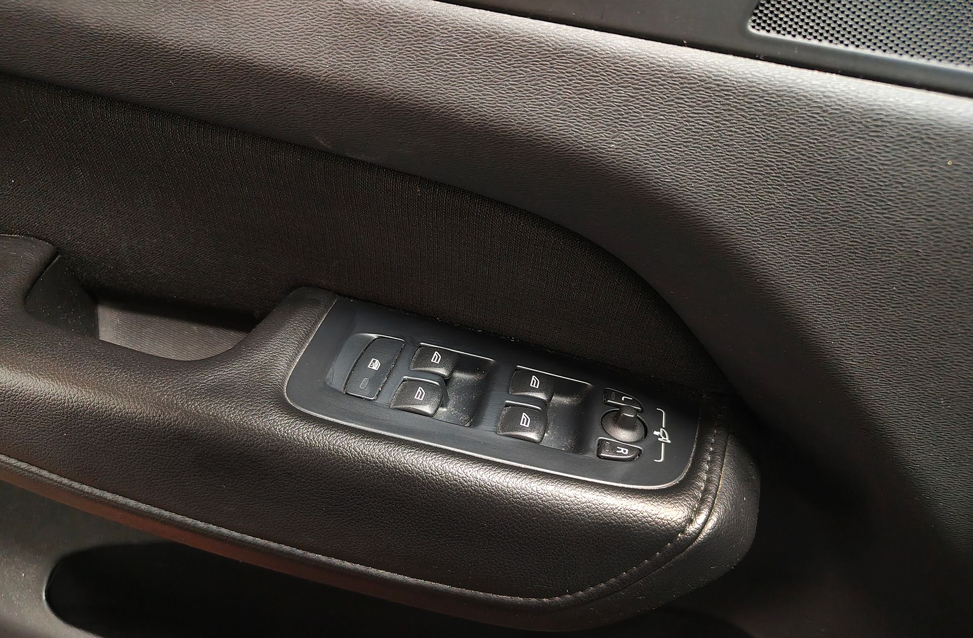 Volvo XC60 T6 Recharge Inscription AWD - foto 38