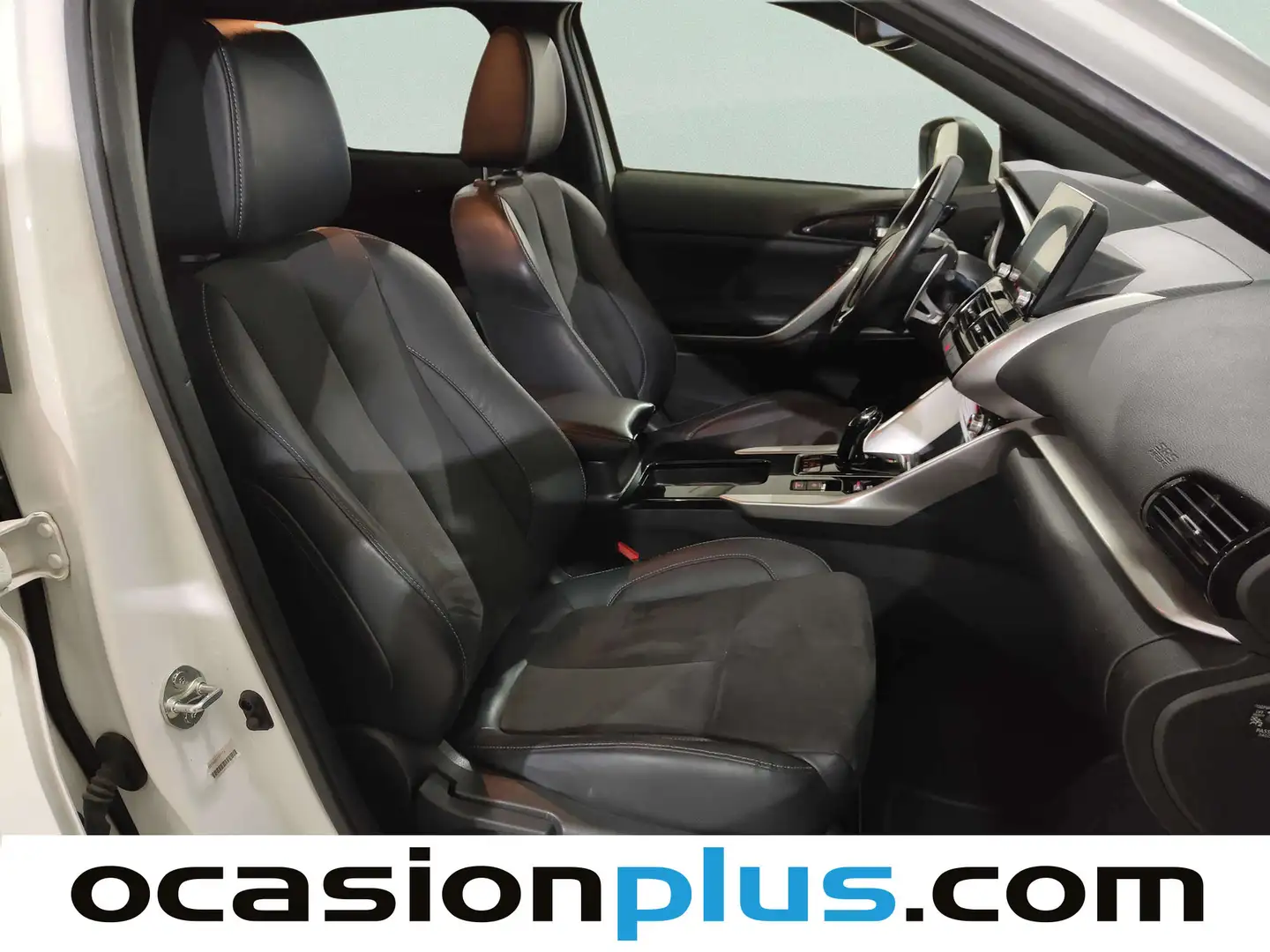 Foto Mitsubishi Eclipse Cross Mitsubishi Eclipse Cross 2.4 PHEV Kaiteki 4WD Auto (188 CV)