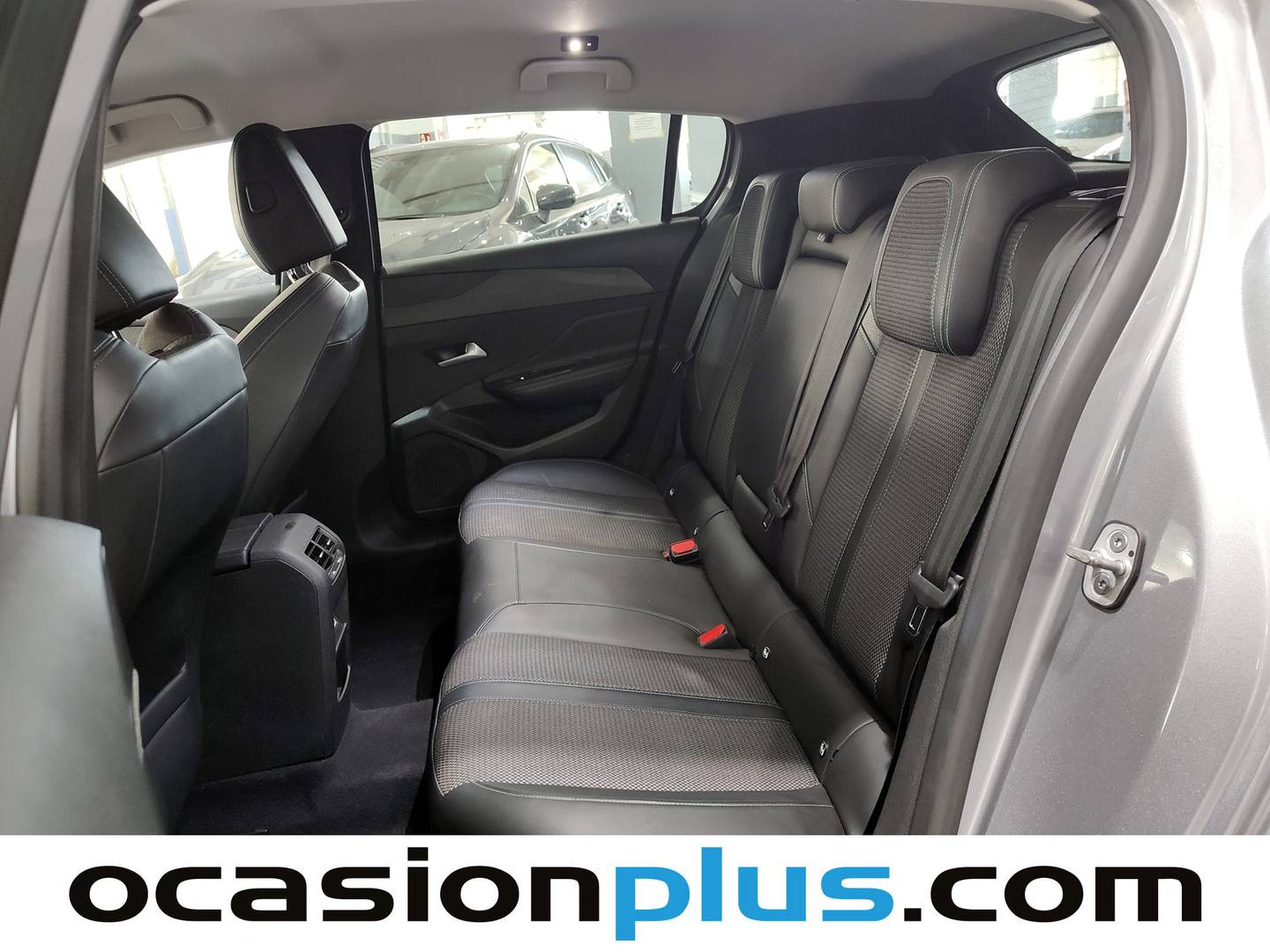 Foto asientos traseros Peugeot 308 Peugeot 308 BlueHDi 130 S&S Allure (130 CV)