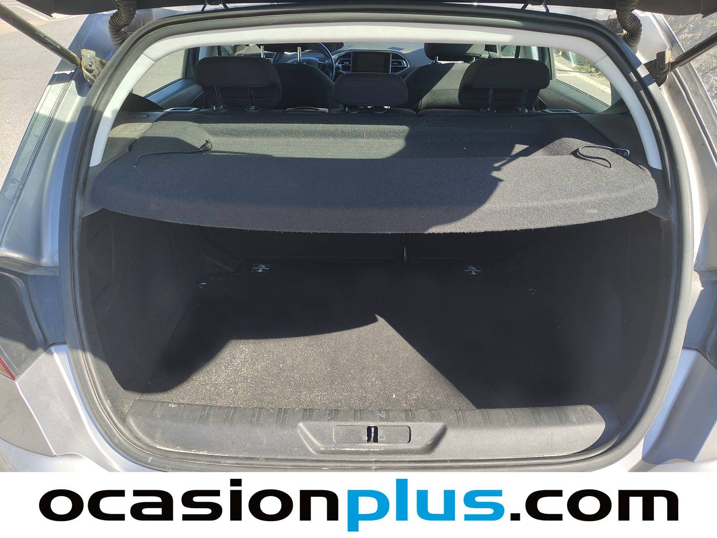 Foto asientos delanteros Peugeot 308 Peugeot 308 1.6e-HDI Active (115 CV)