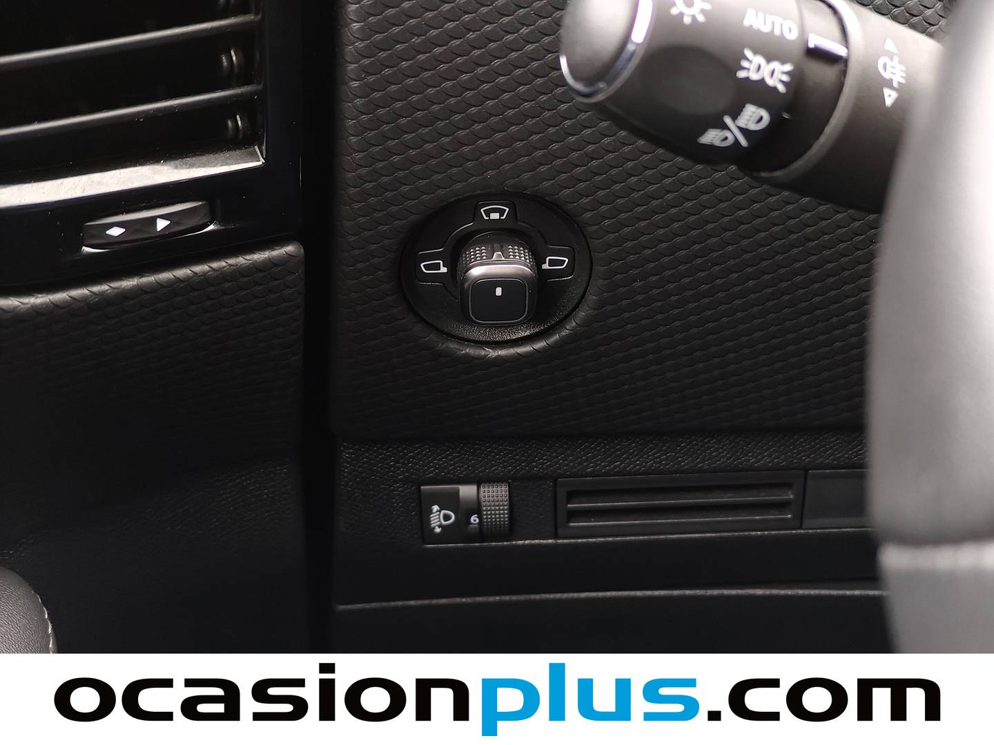 Foto DS DS 4 DS DS4 BlueHDi 130 Trocadero Auto (130 CV)