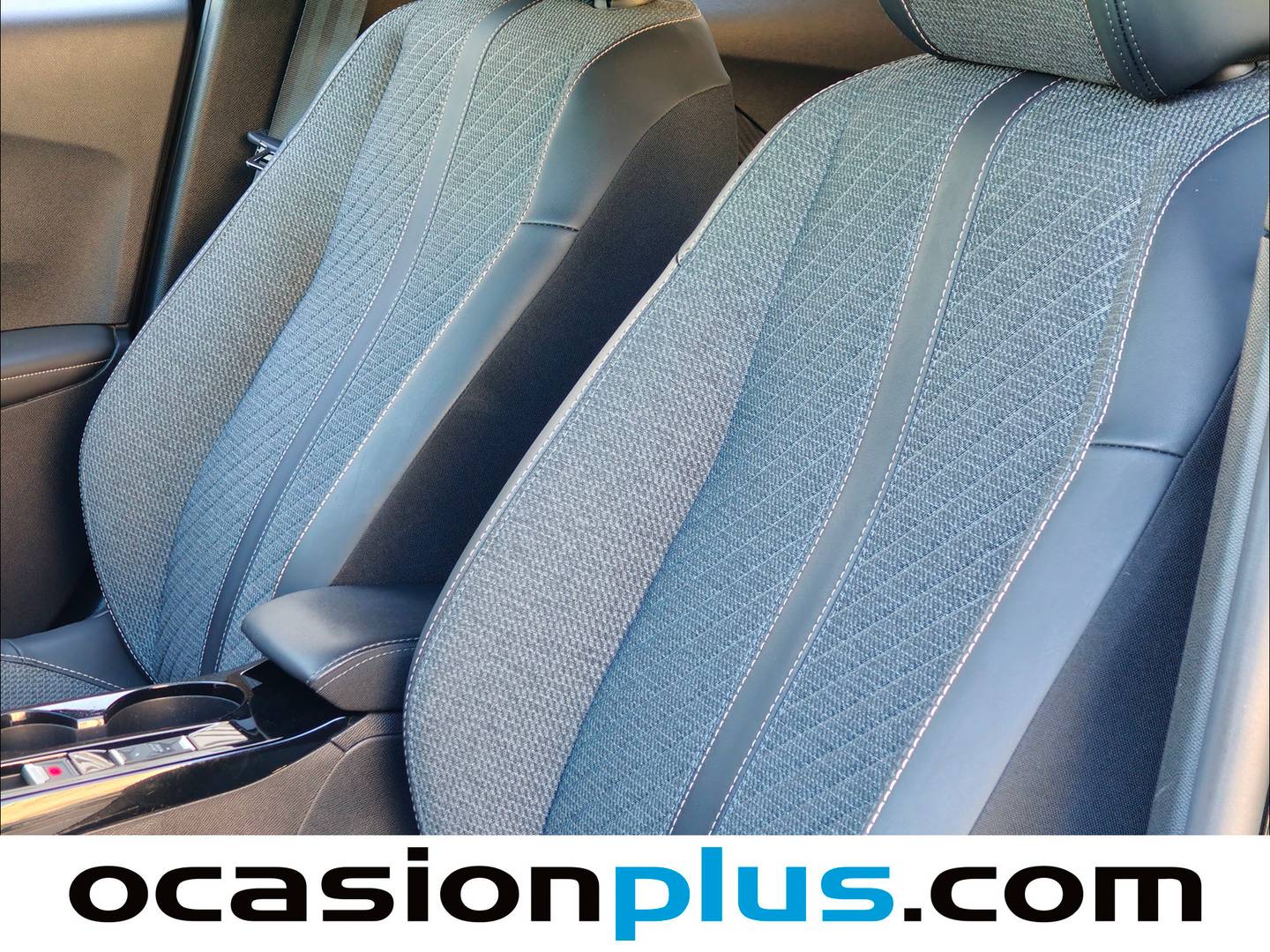 Extras y acabados del Peugeot 2008 Peugeot 2008 BlueHDi 130 S&S Allure EAT8 (130 CV)