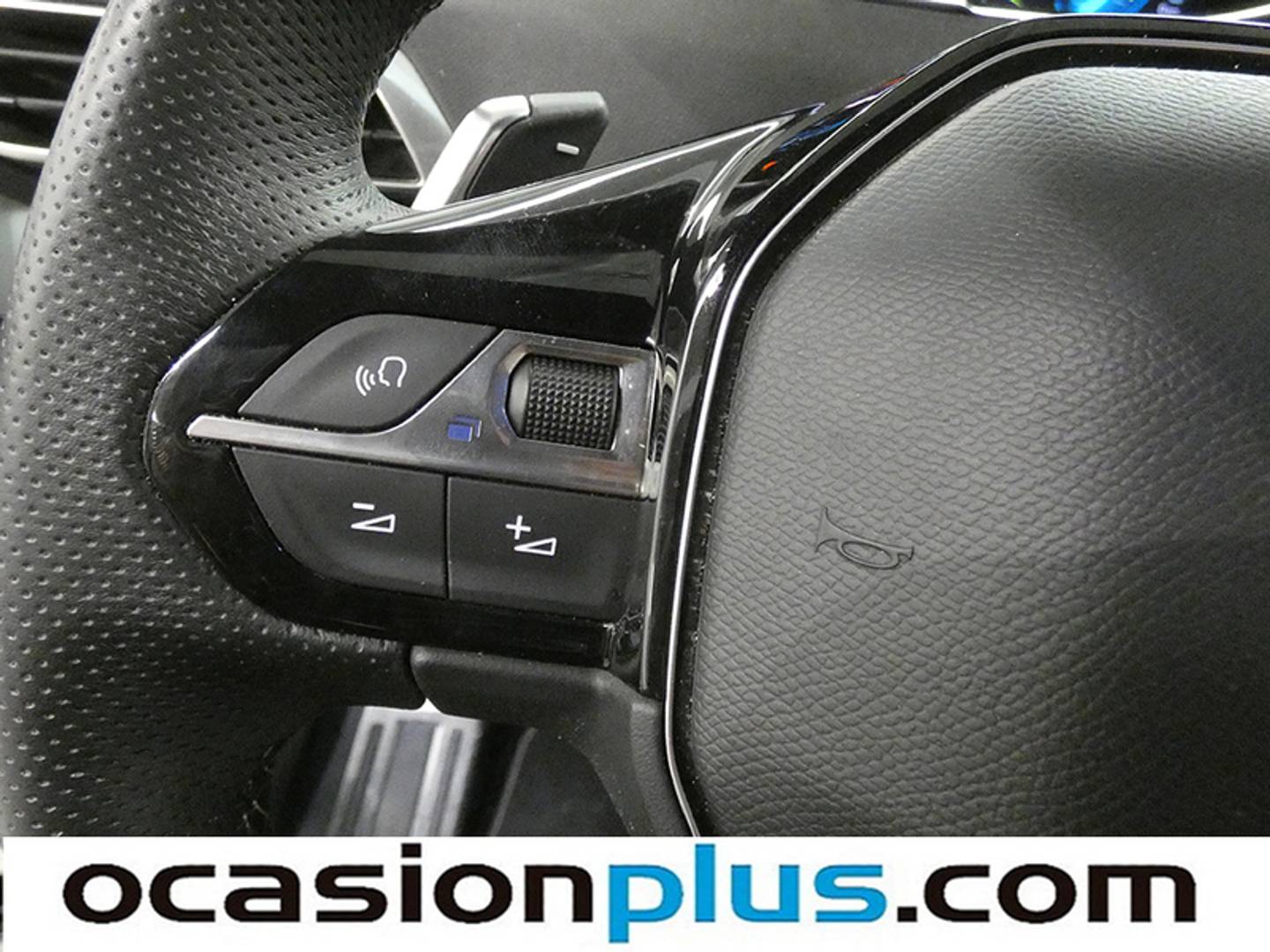 Foto Peugeot 3008 Hybrid Peugeot 3008 Hybrid 300 GT Pack e-EAT8 (300 CV)